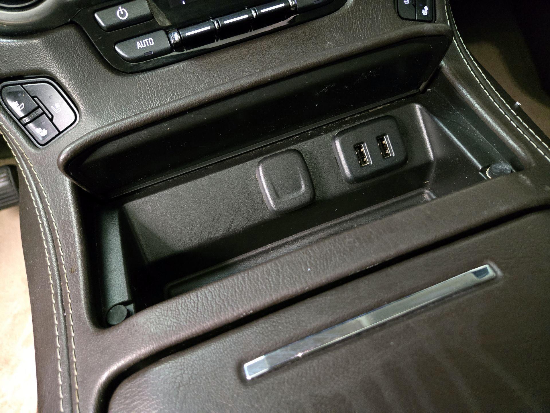 Thumbnail: 2017 Chevrolet Tahoe - 19