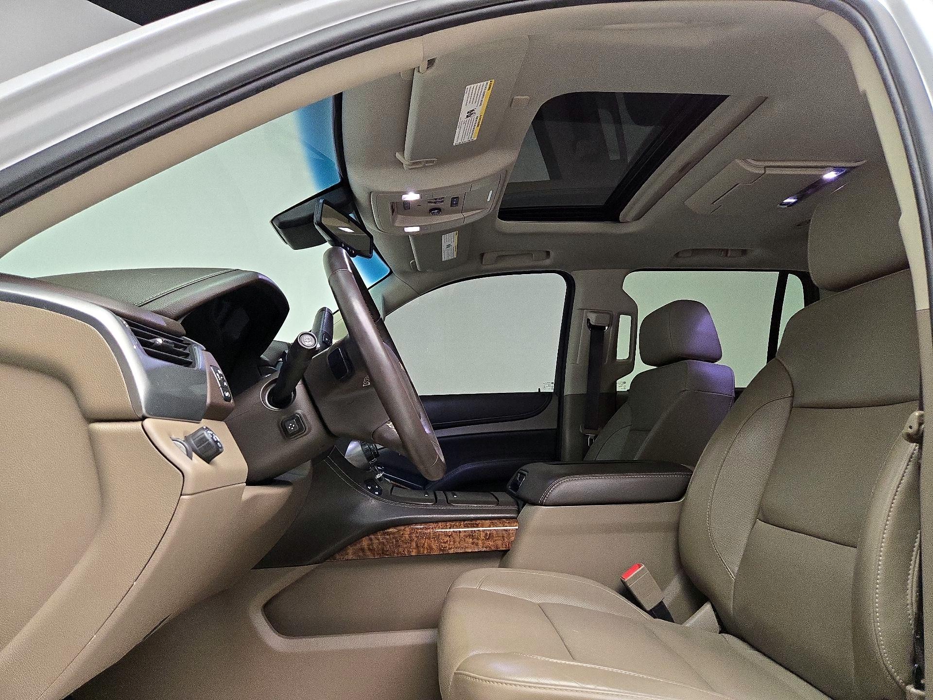 Thumbnail: 2017 Chevrolet Tahoe - 20