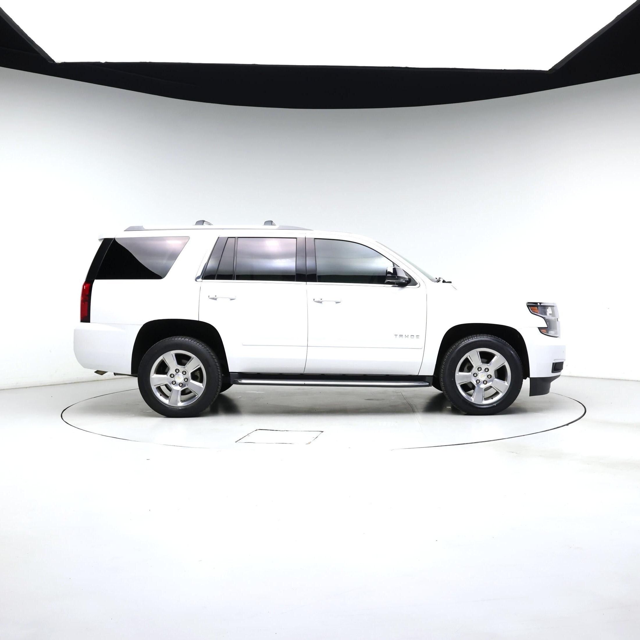 Thumbnail: 2017 Chevrolet Tahoe - 7