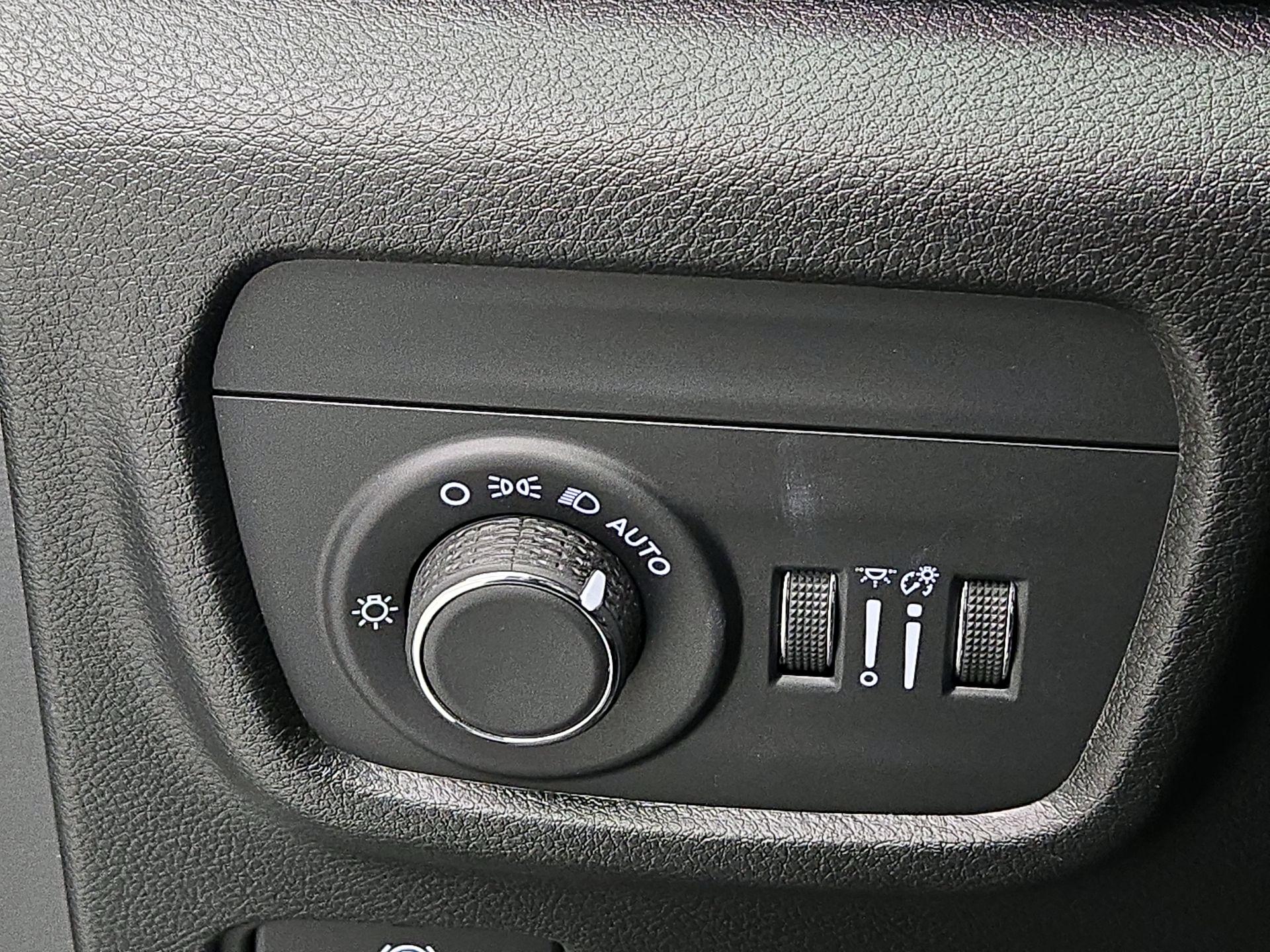 Thumbnail: 2025 Jeep Grand Cherokee - 13