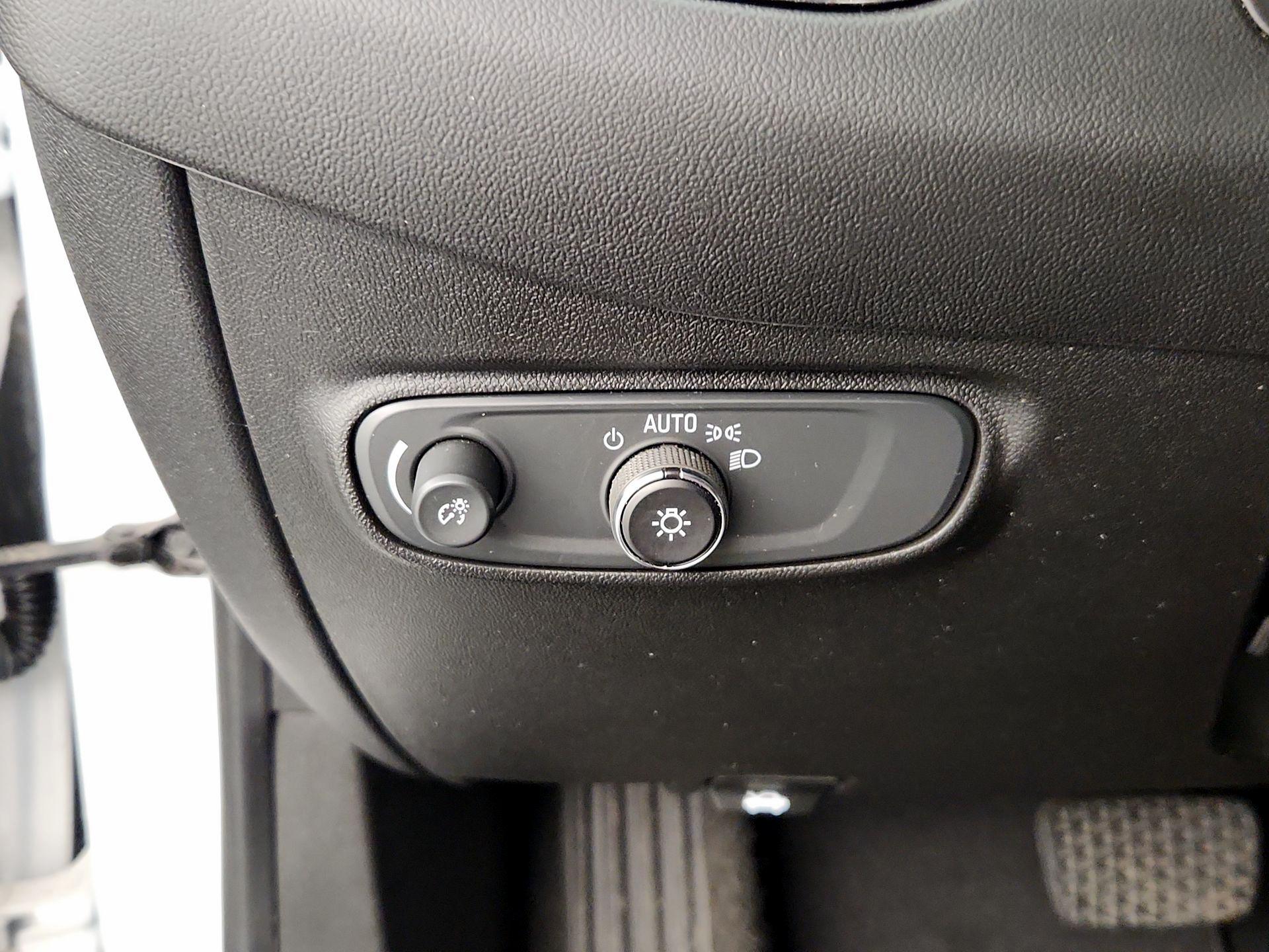 Thumbnail: 2021 Chevrolet Equinox - 13