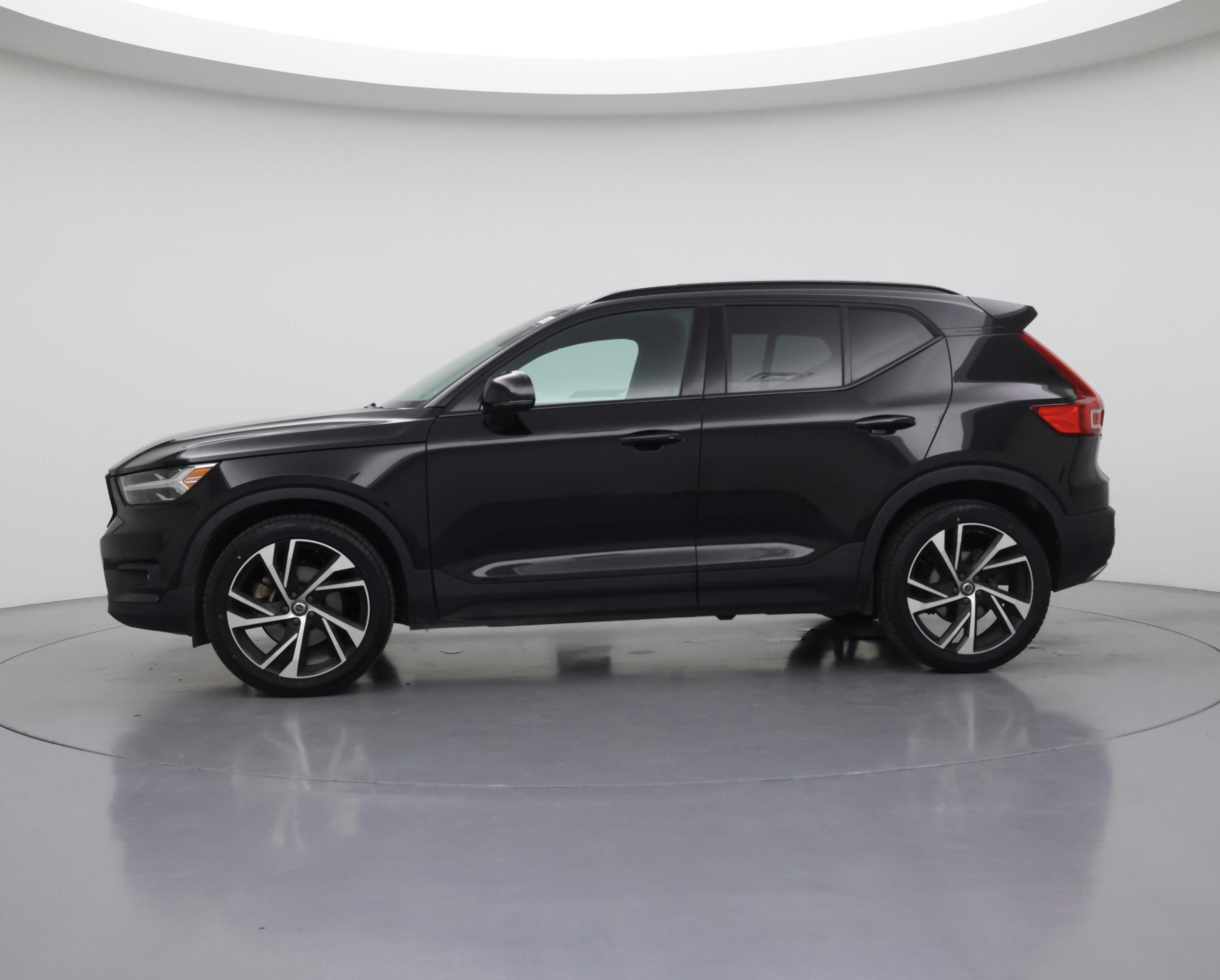 Thumbnail: 2020 Volvo XC40 - 3