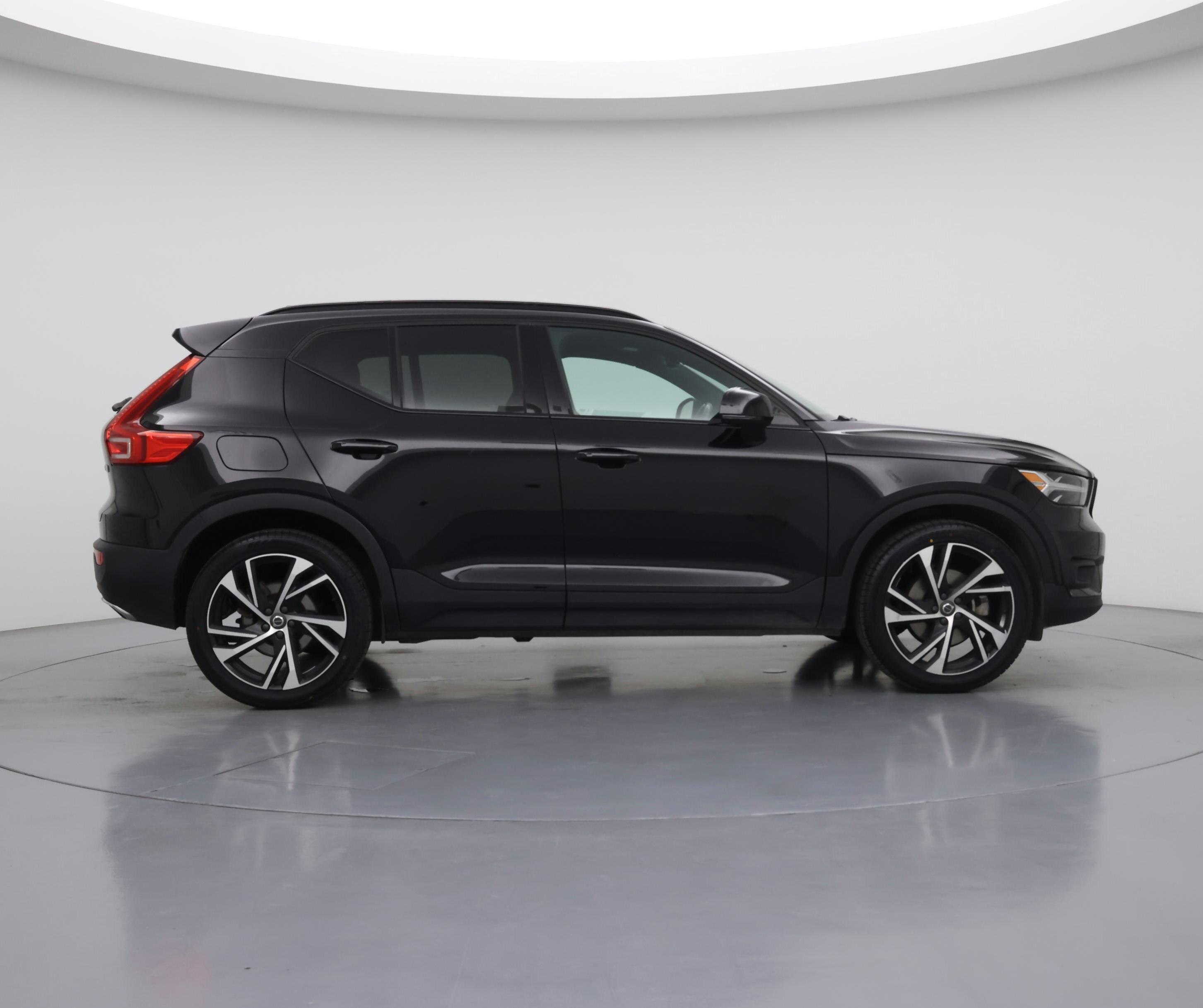 Thumbnail: 2020 Volvo XC40 - 7