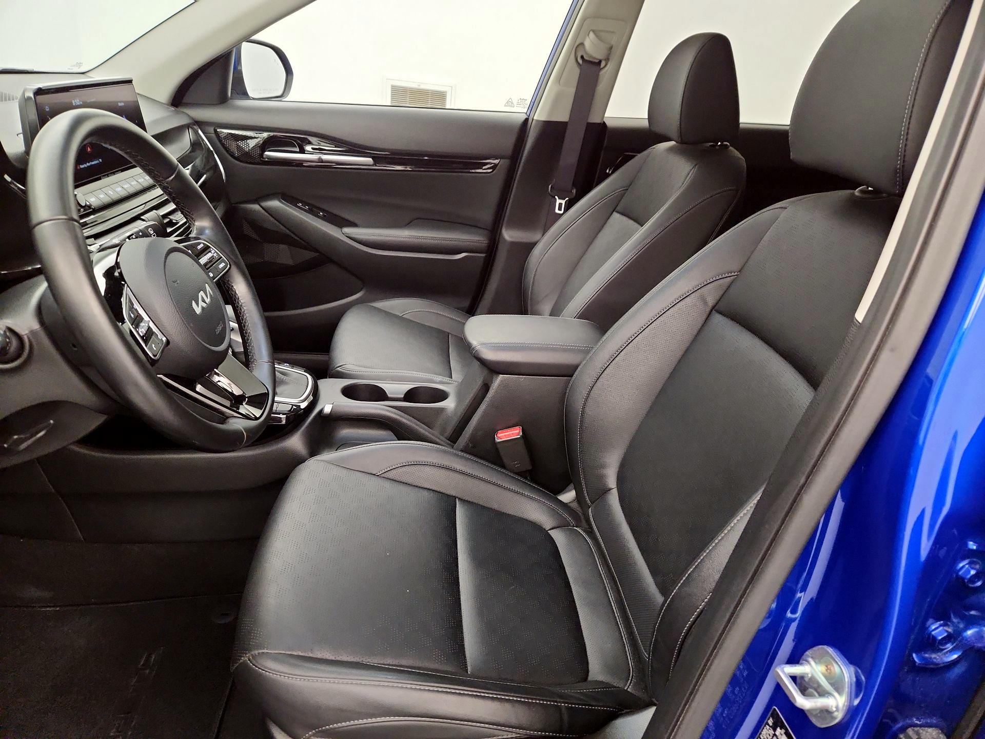 Thumbnail: 2023 Kia Seltos - 11