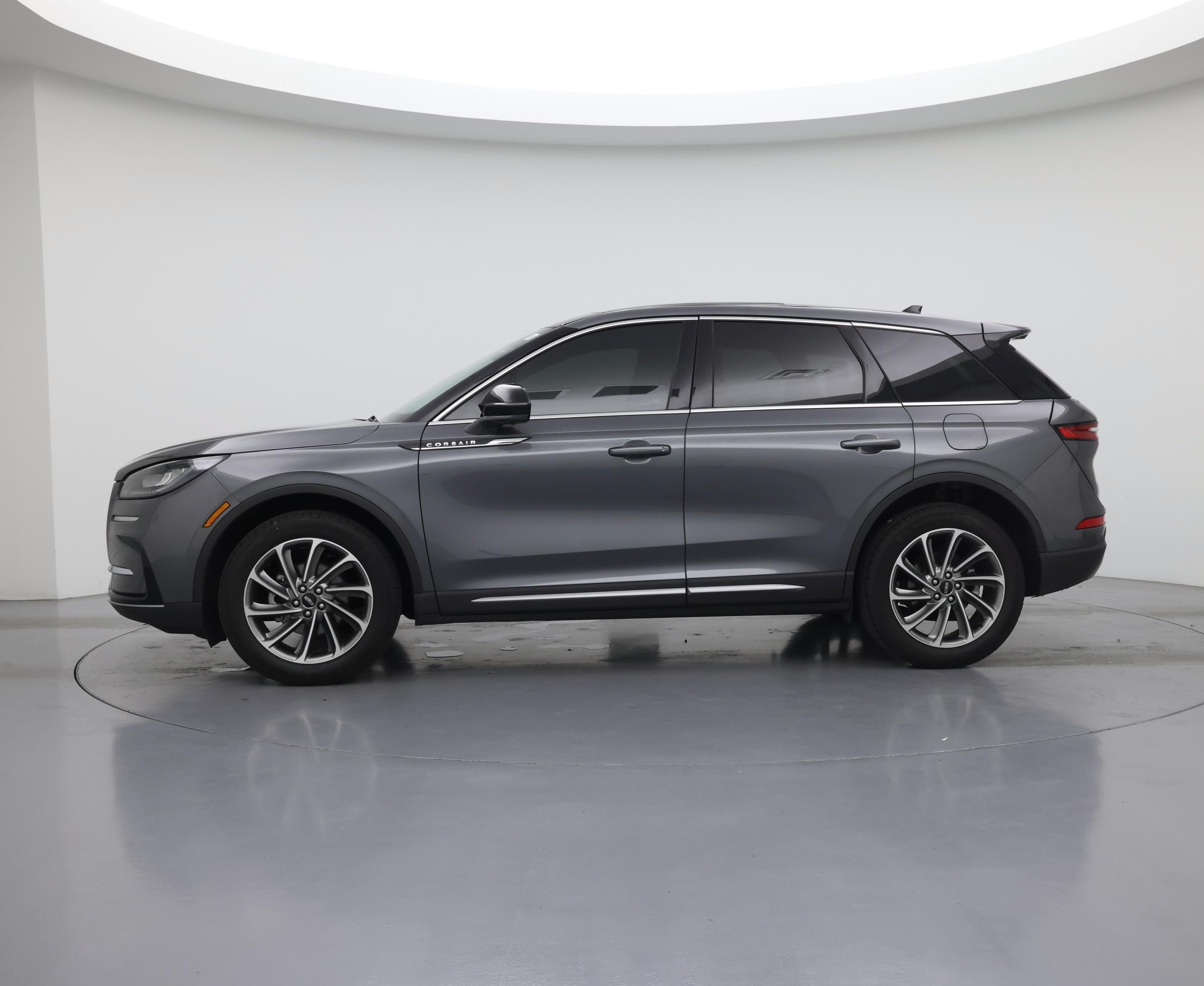 Thumbnail: 2023 Lincoln Corsair - 3