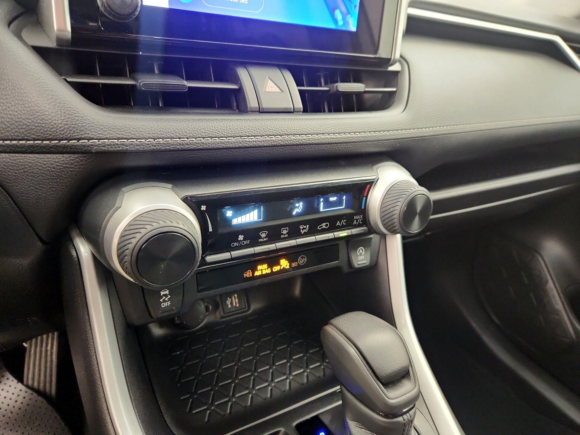 Thumbnail: 2024 Toyota RAV4 - 16