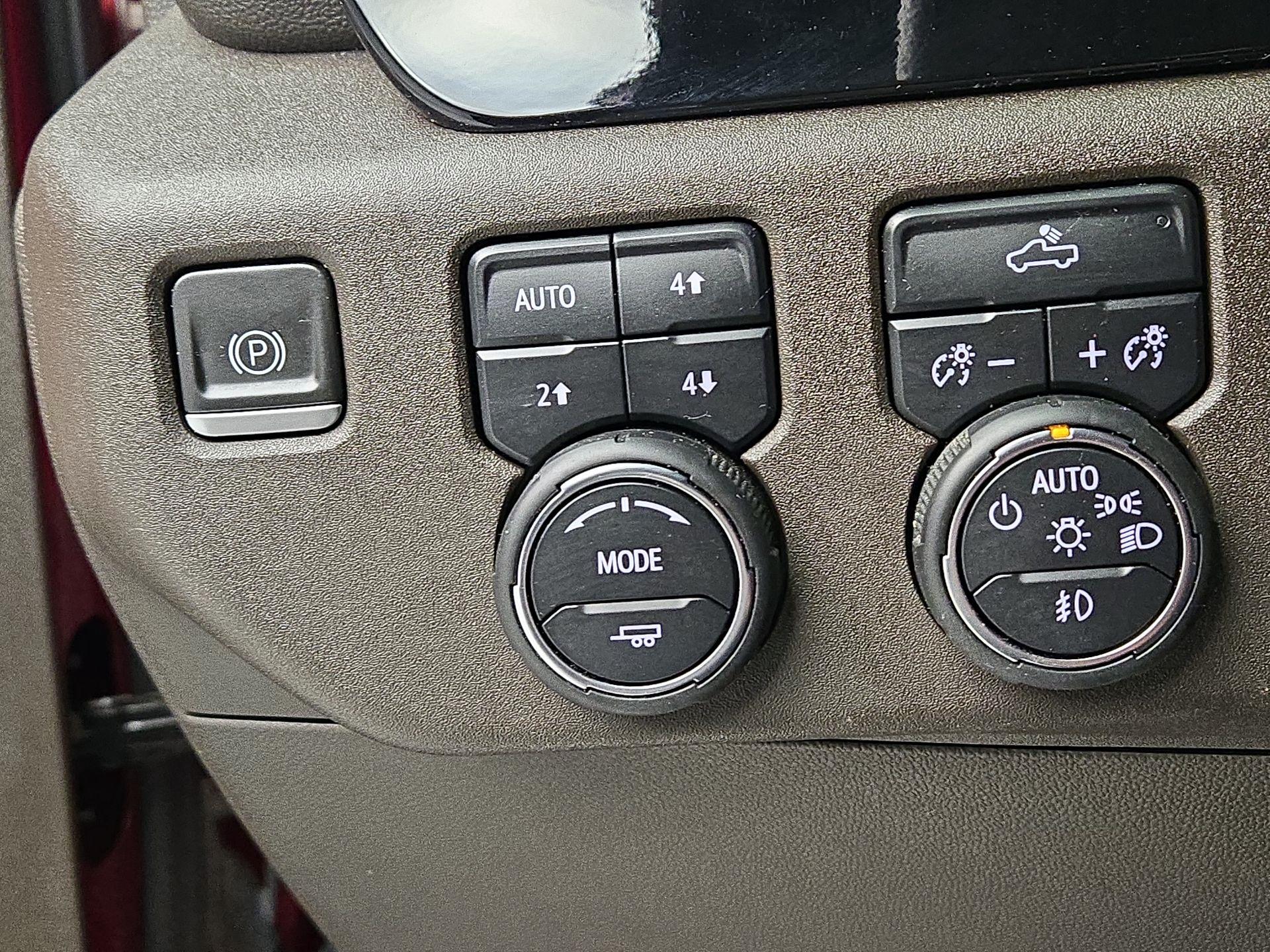 Thumbnail: 2023 Chevrolet Silverado 1500 - 13