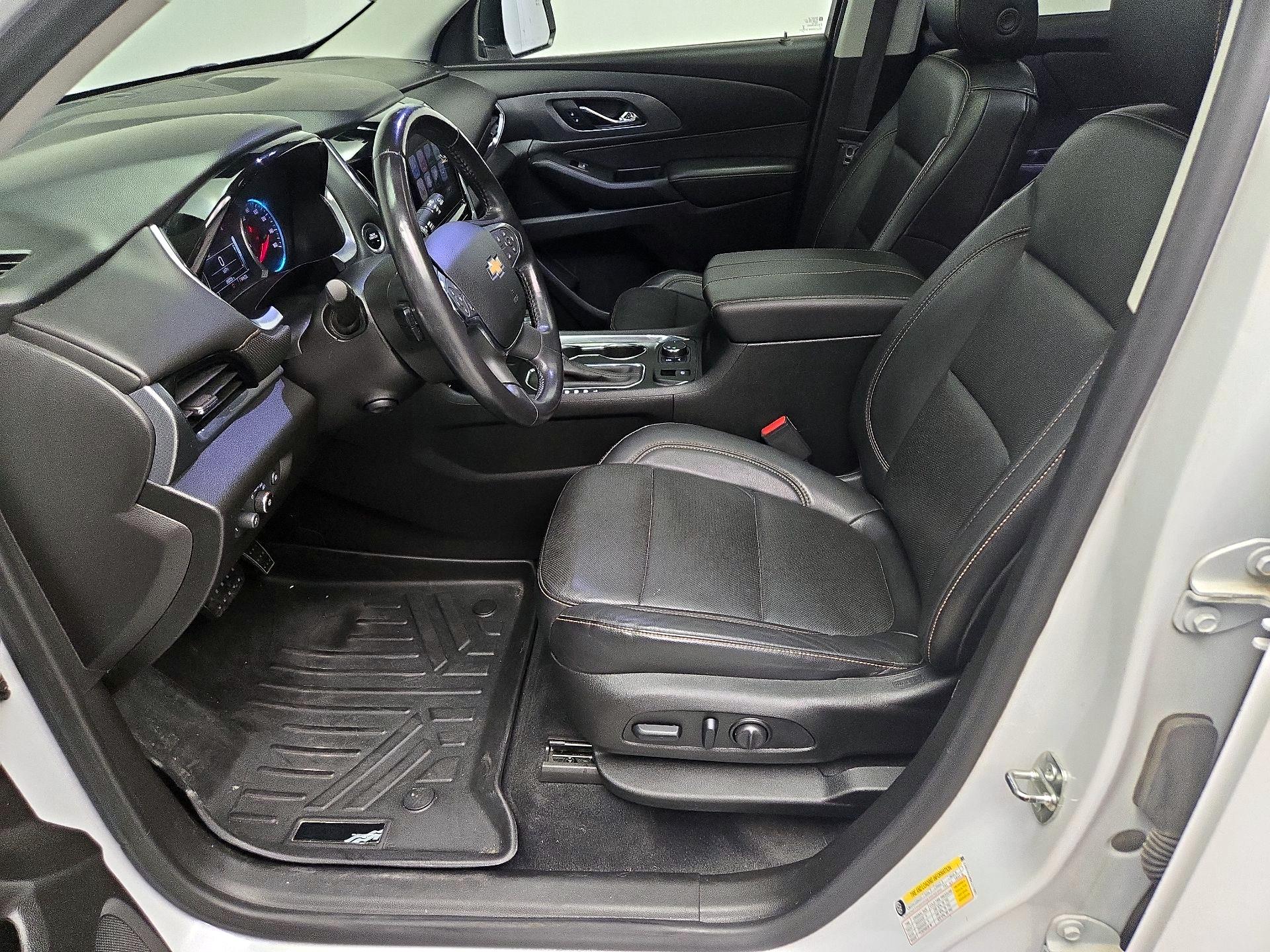 Thumbnail: 2019 Chevrolet Traverse - 11