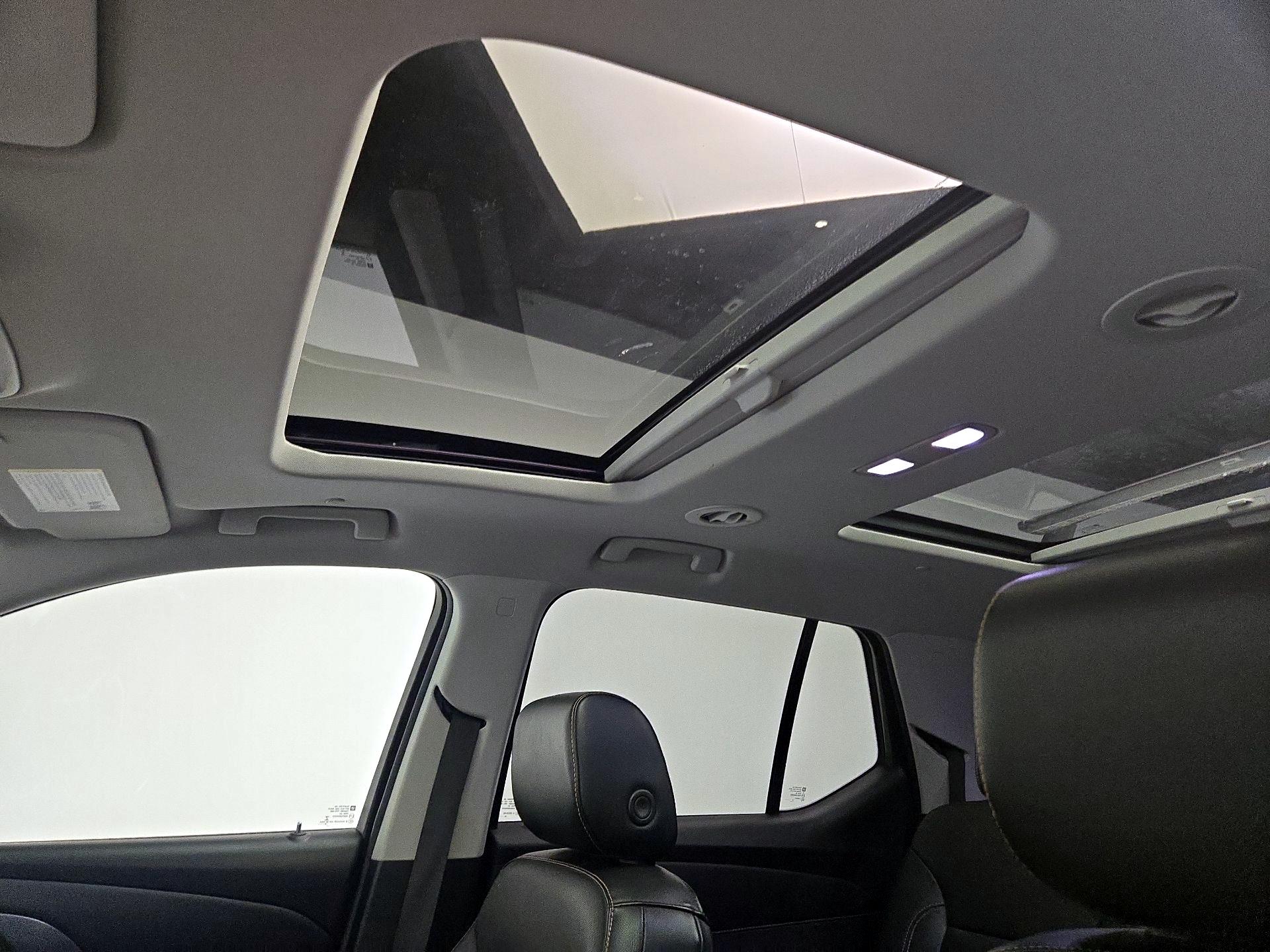 Thumbnail: 2019 Chevrolet Traverse - 19