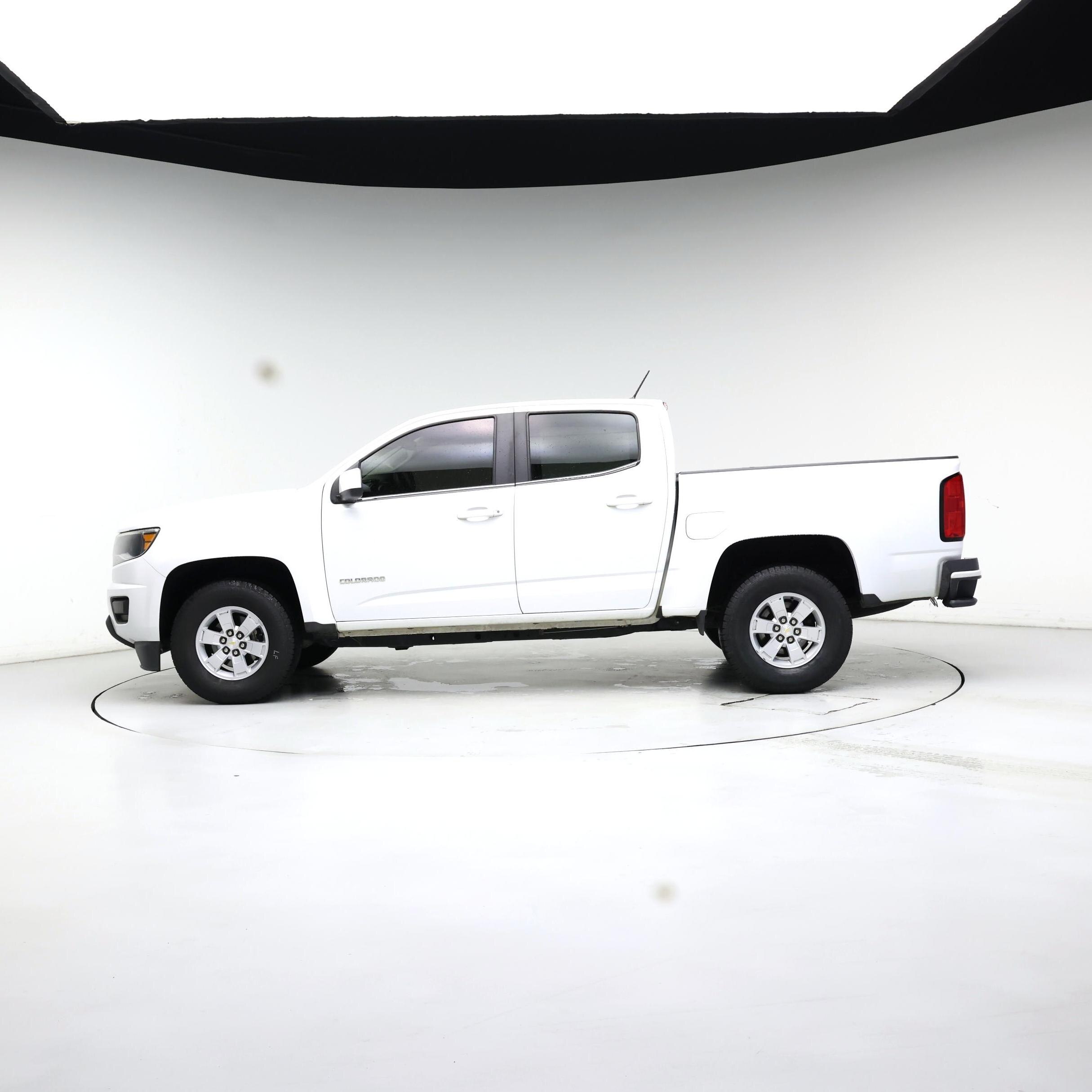 Thumbnail: 2020 Chevrolet Colorado - 3