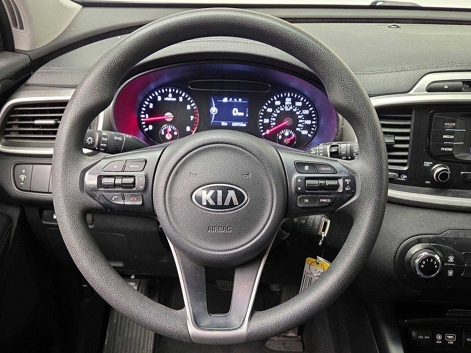 Thumbnail: 2018 Kia Sorento - 10