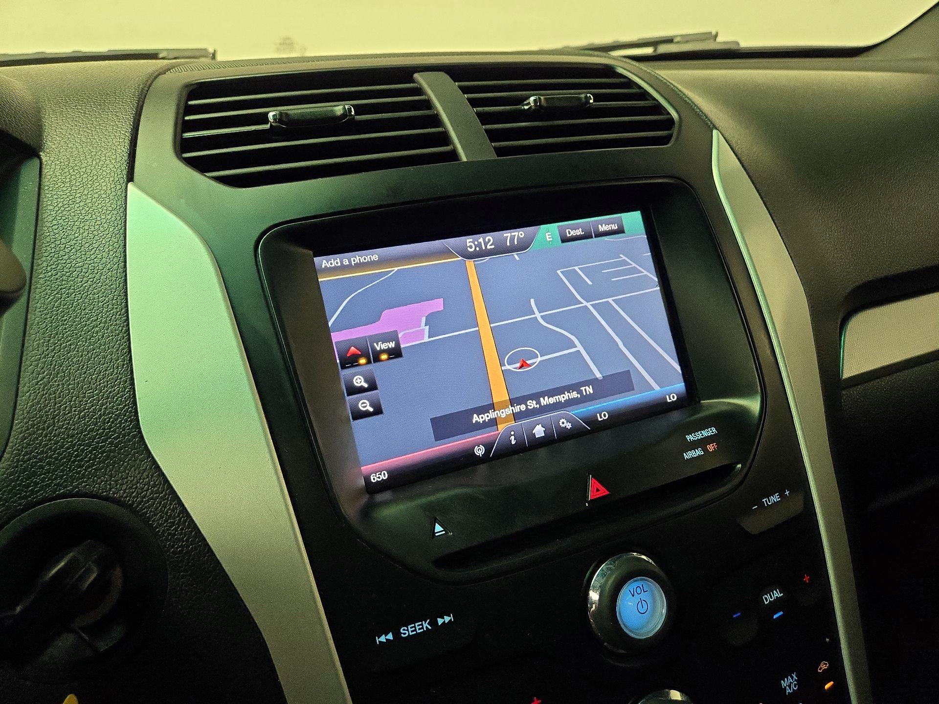 Thumbnail: 2015 Ford Explorer - 14