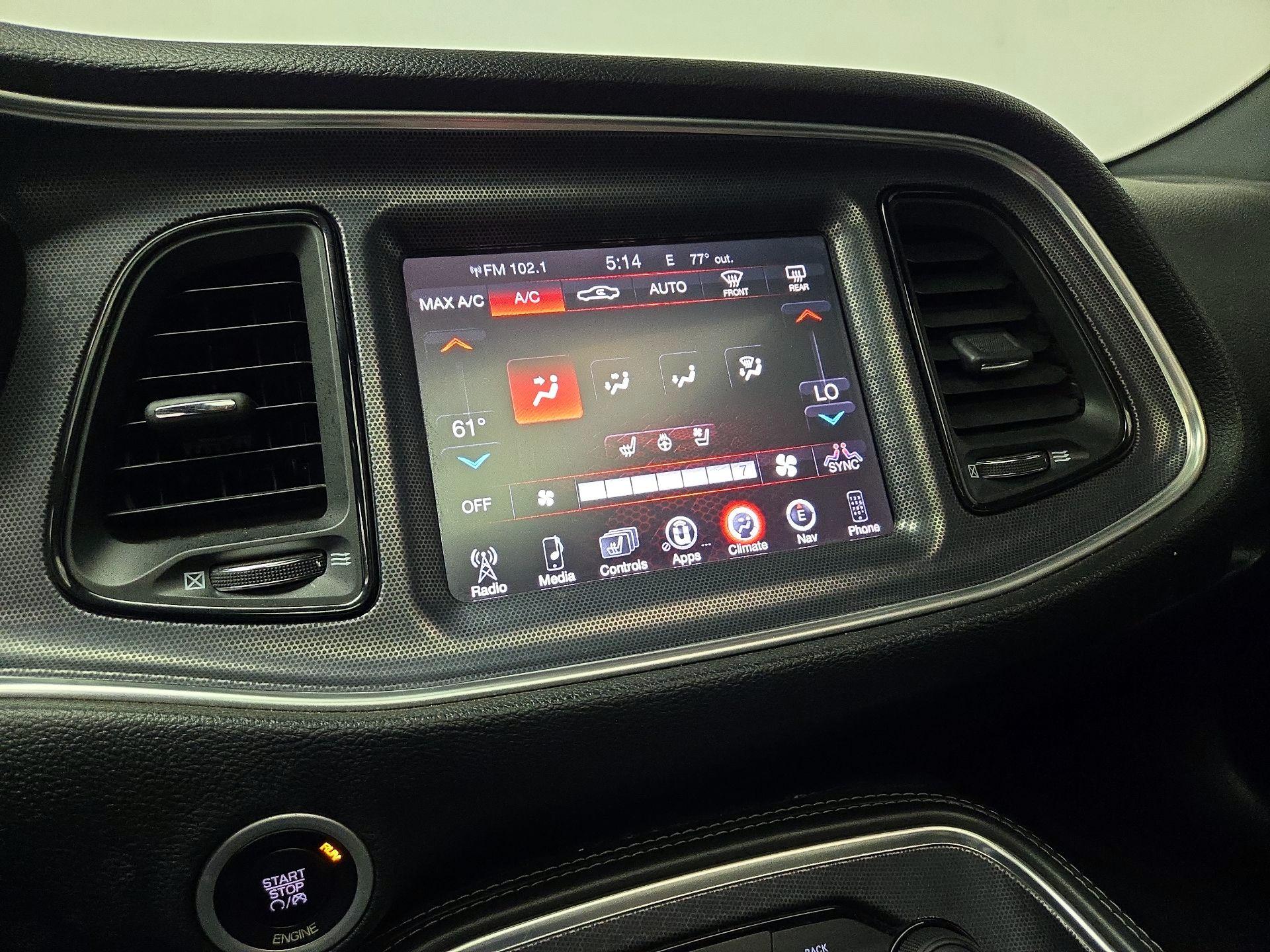 Thumbnail: 2015 Dodge Challenger - 17