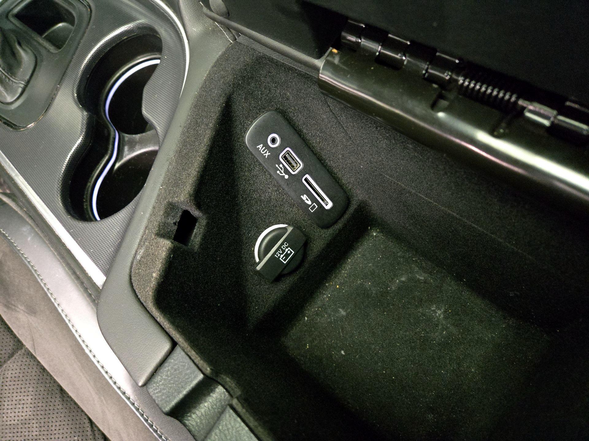 Thumbnail: 2015 Dodge Challenger - 19