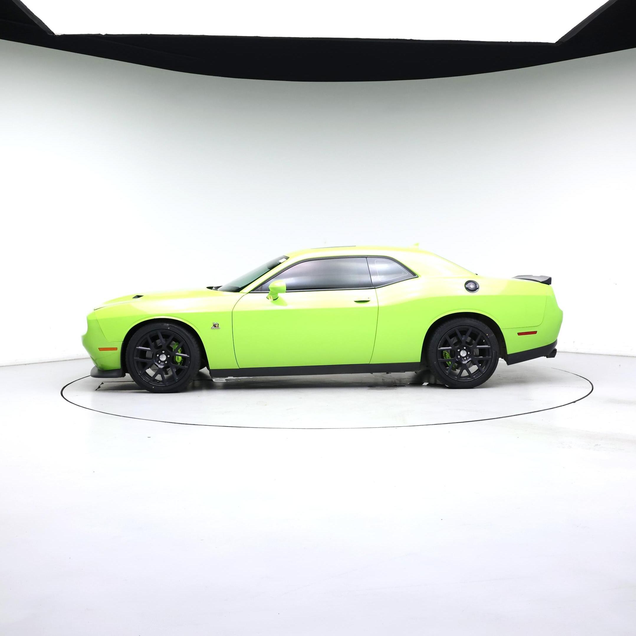 Thumbnail: 2015 Dodge Challenger - 3