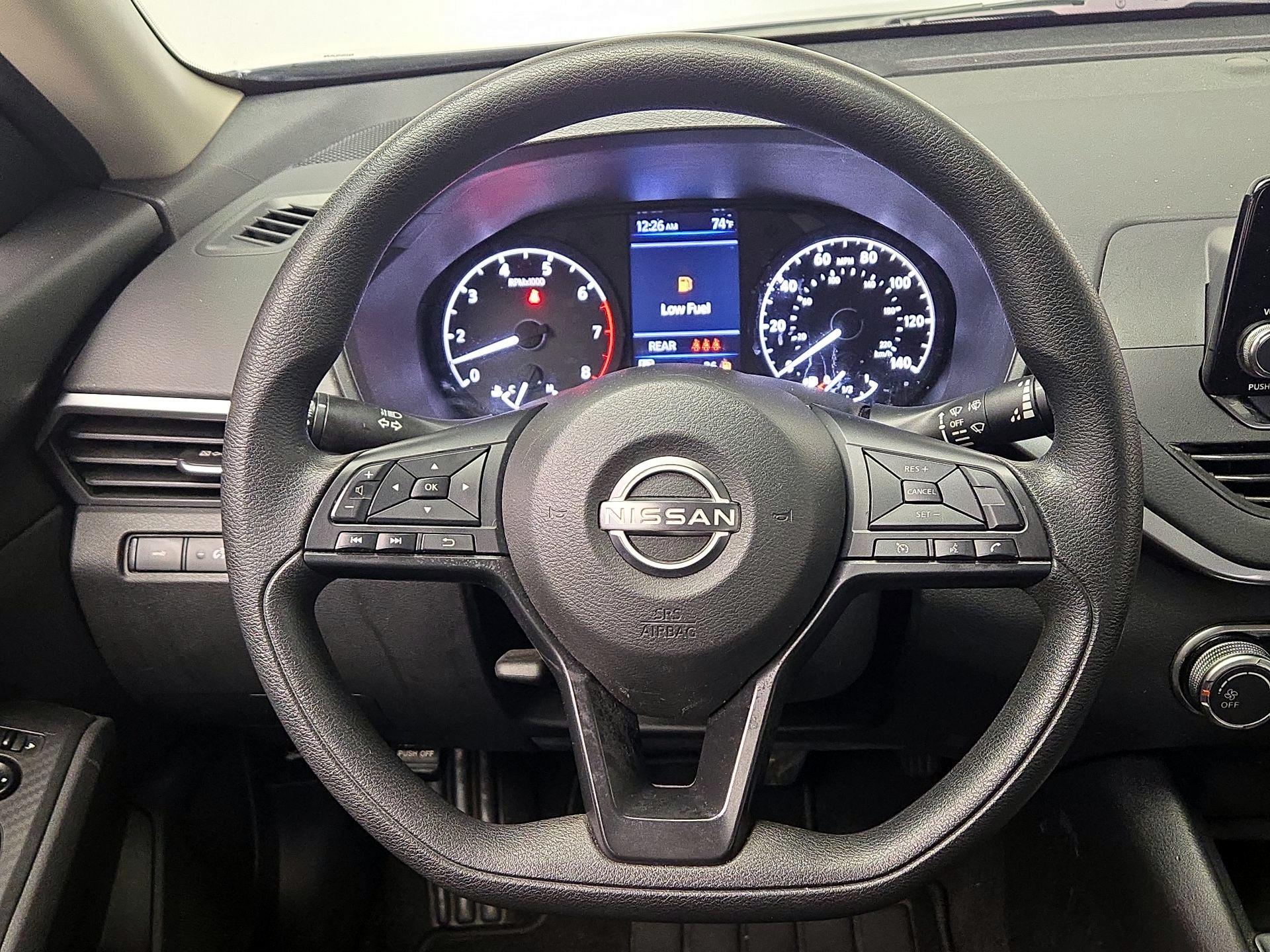 Thumbnail: 2023 Nissan Altima - 10