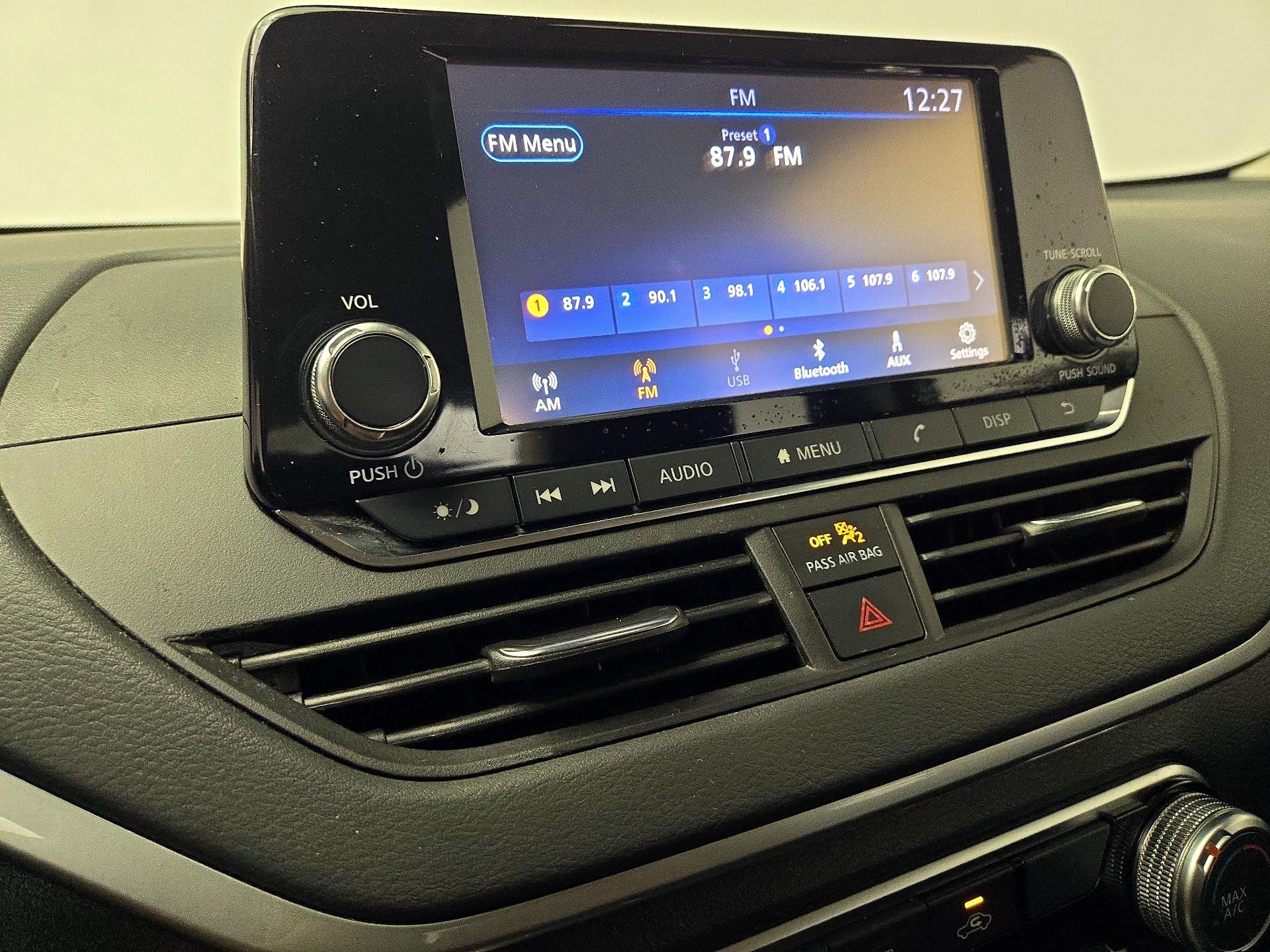 Thumbnail: 2023 Nissan Altima - 15