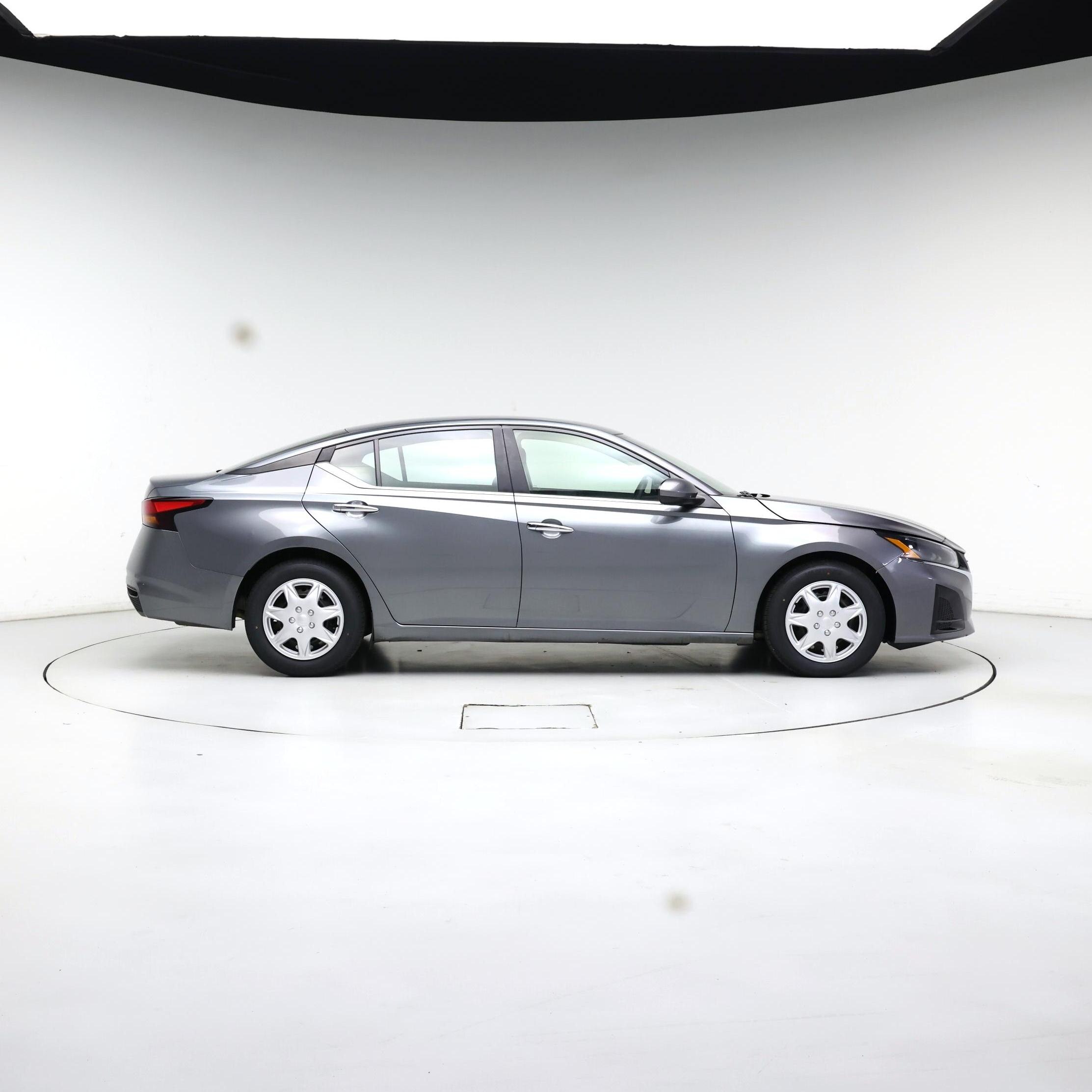 Thumbnail: 2023 Nissan Altima - 7