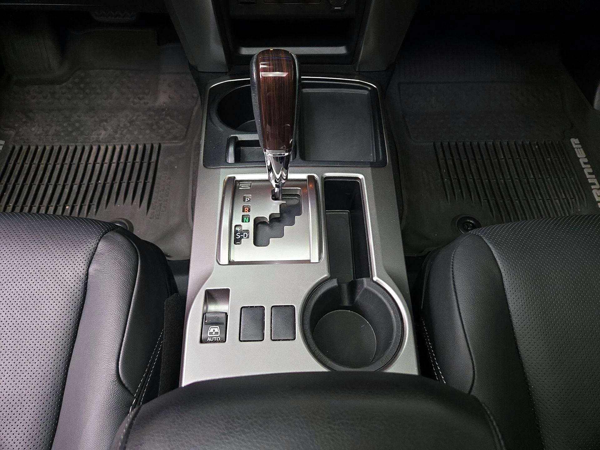 Thumbnail: 2020 Toyota 4Runner - 18