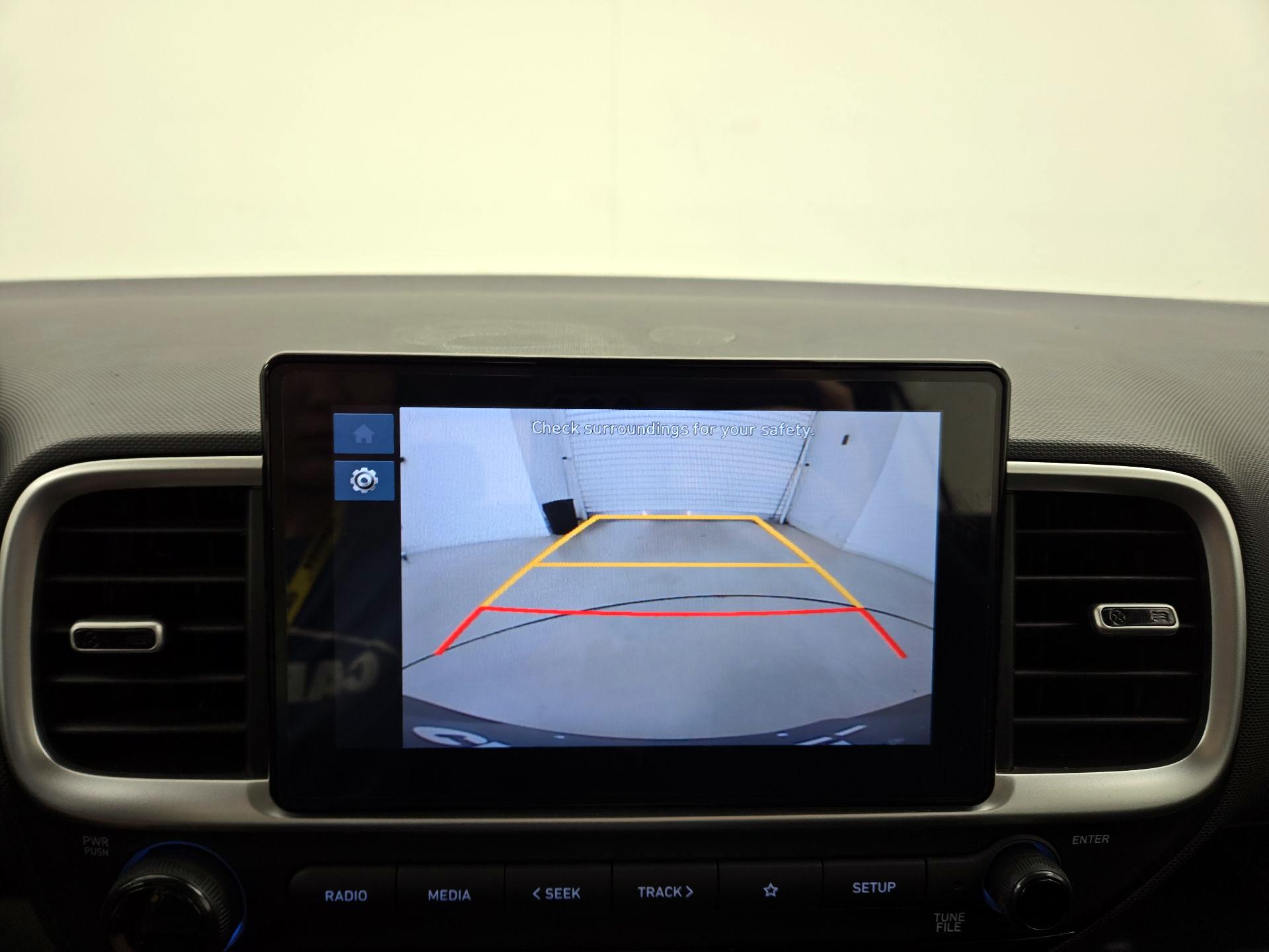 Thumbnail: 2023 Hyundai Venue - 14