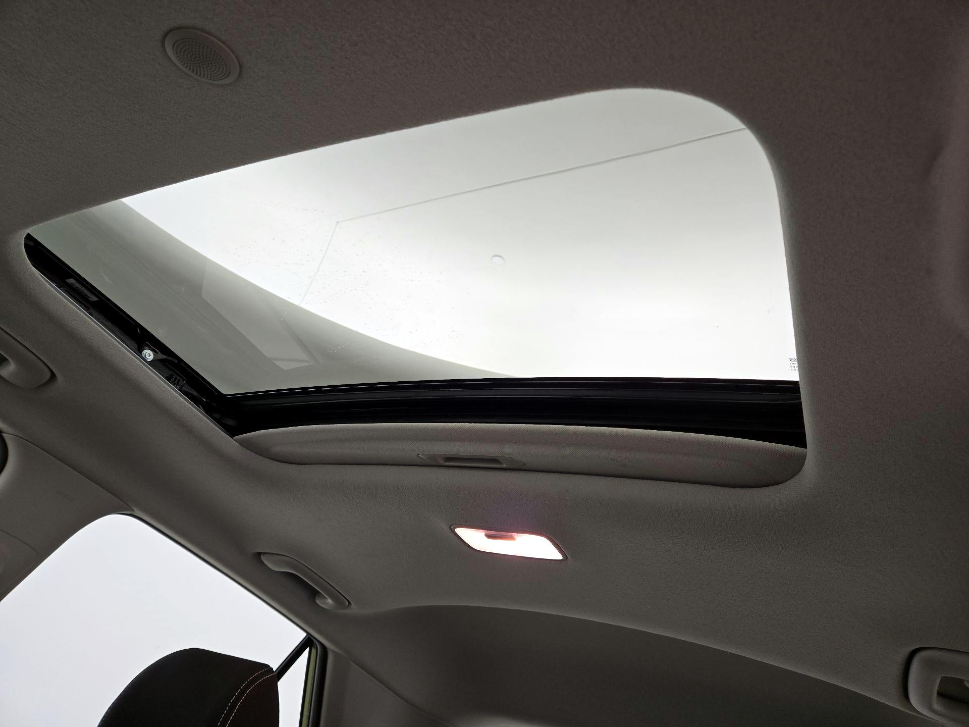 Thumbnail: 2023 Hyundai Venue - 19