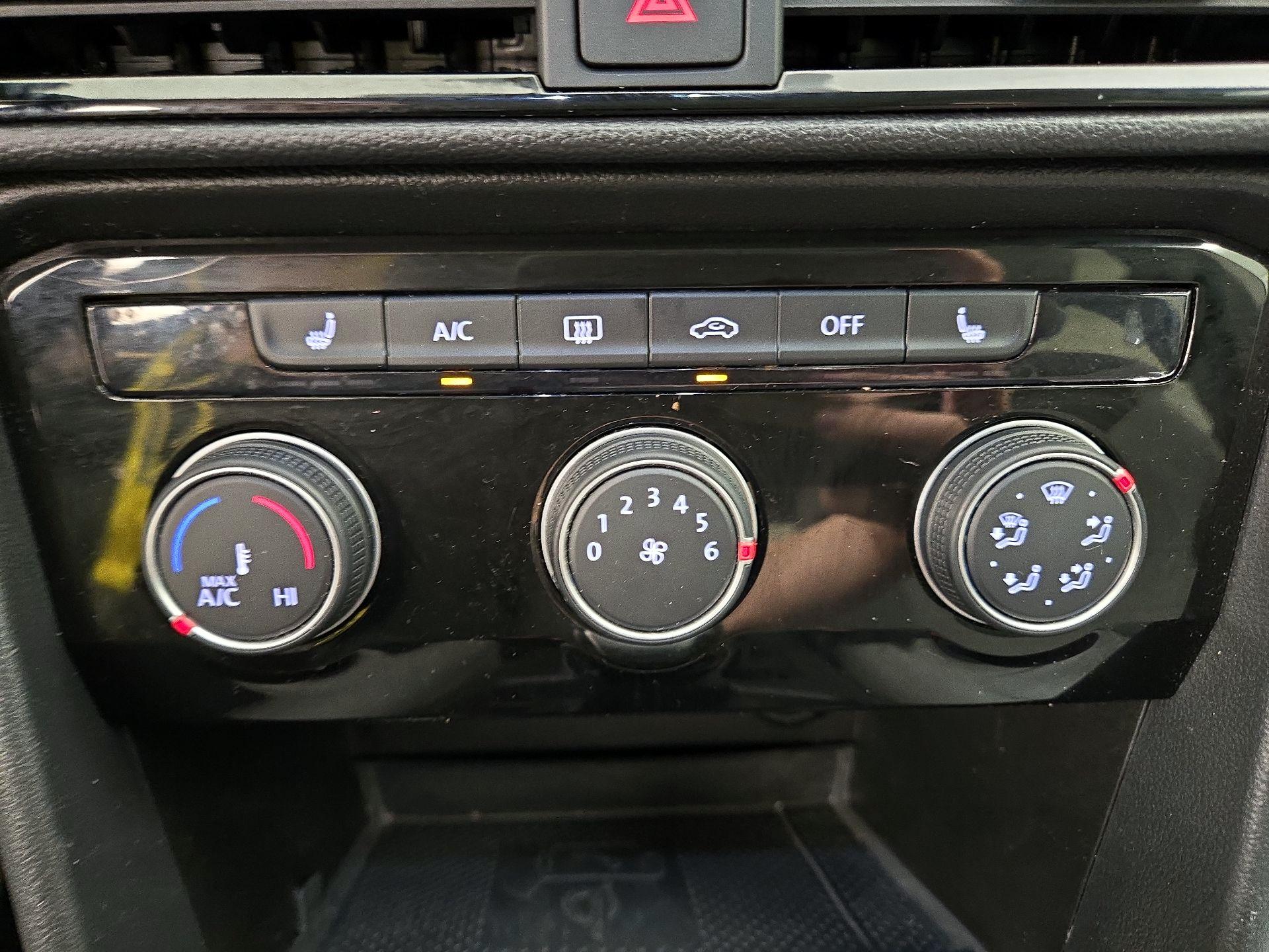 Thumbnail: 2023 Volkswagen Taos - 16