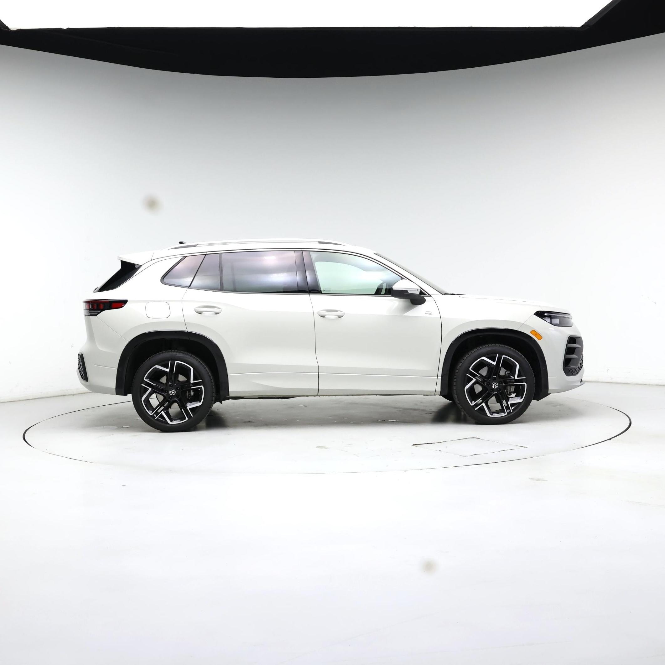 Thumbnail: 2026 Volkswagen Tiguan - 7