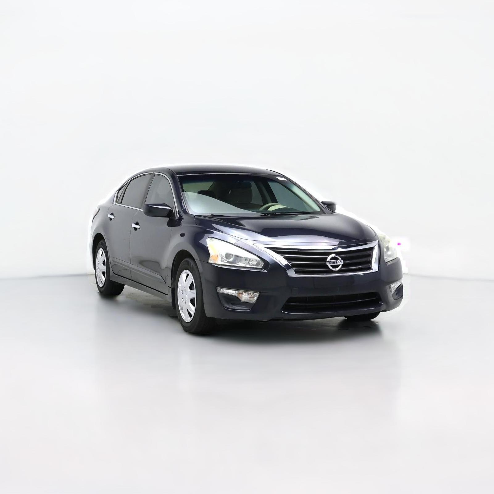 Thumbnail: 2015 Nissan Altima - 1