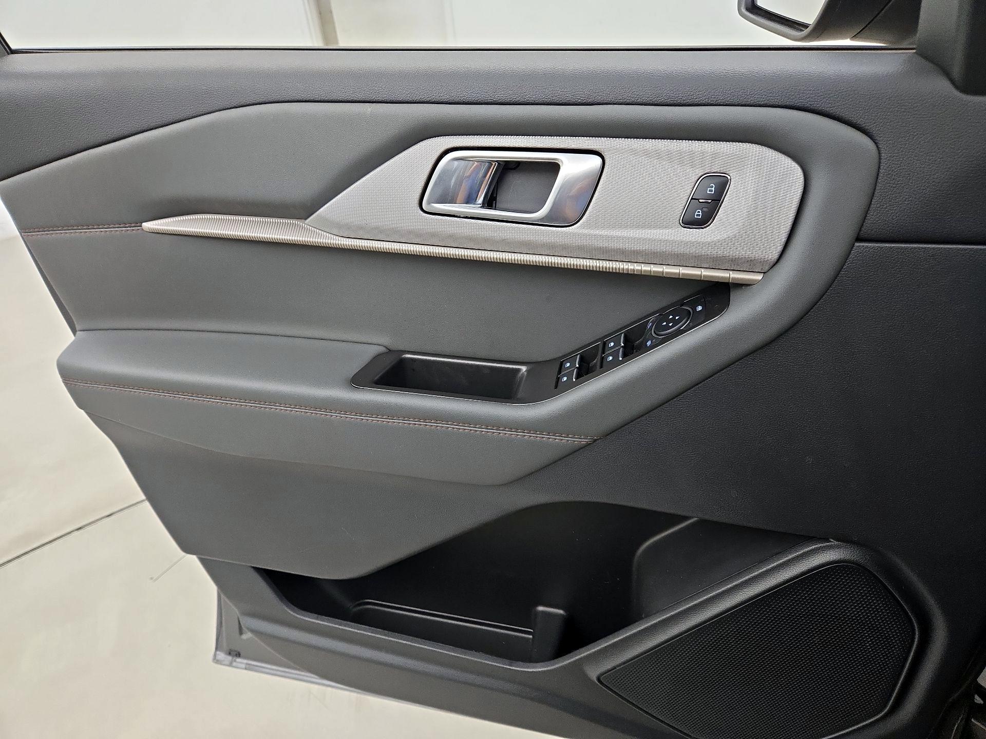 Thumbnail: 2025 Ford Explorer - 12