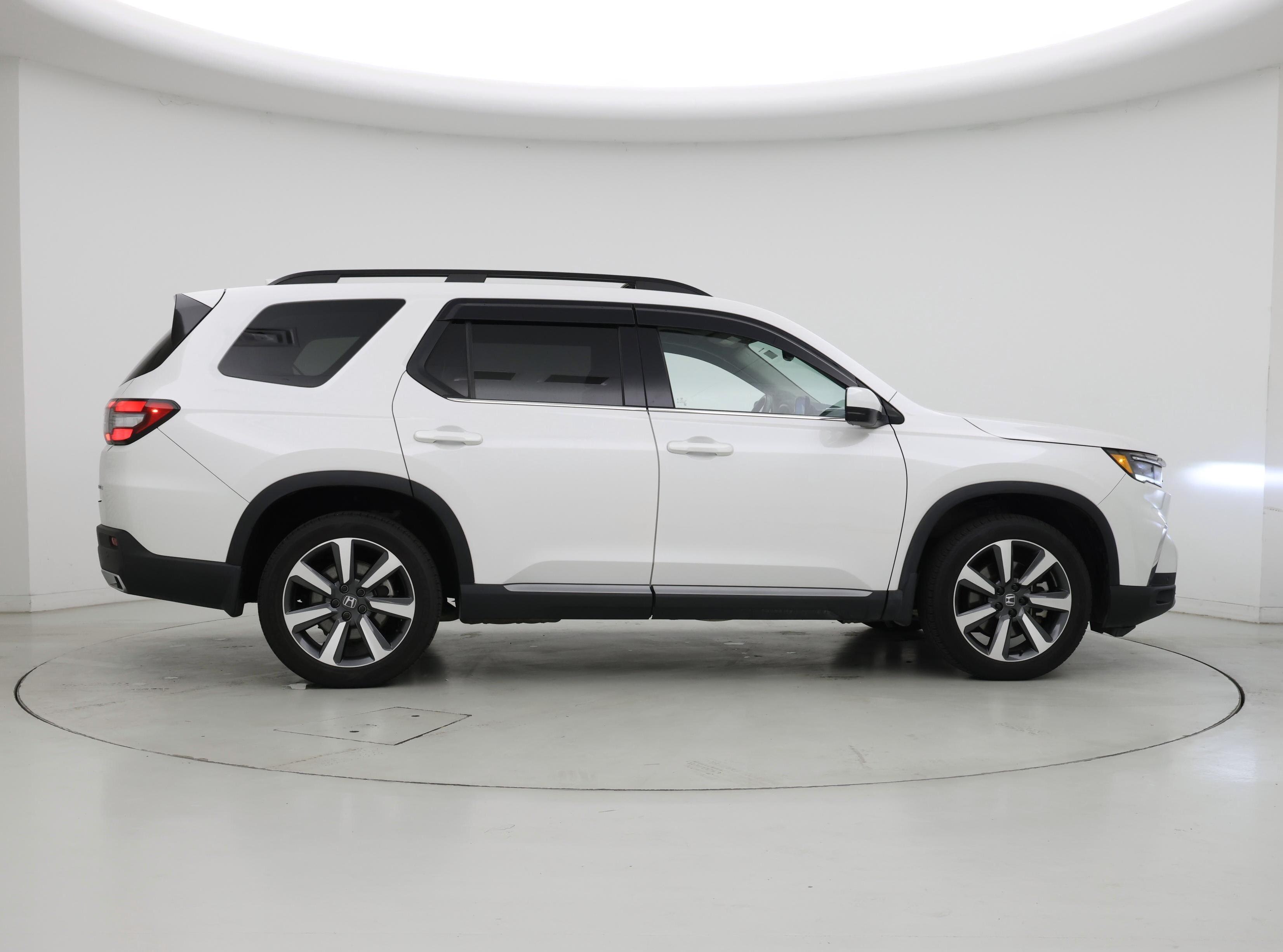 Thumbnail: 2023 Honda Pilot - 7