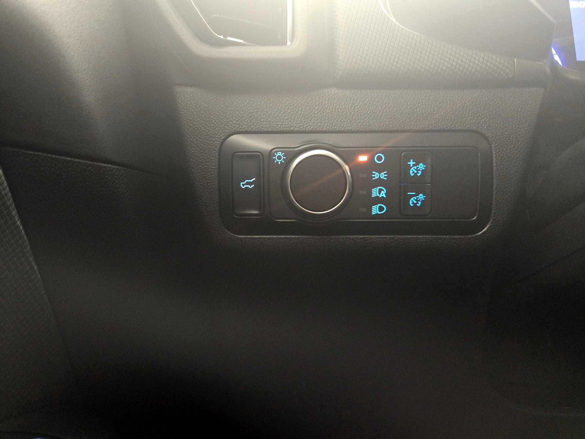 Thumbnail: 2023 Ford Bronco Sport - 13