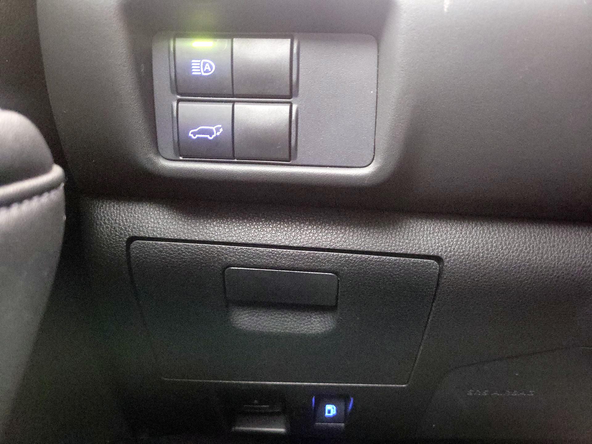 Thumbnail: 2021 Toyota Highlander - 13