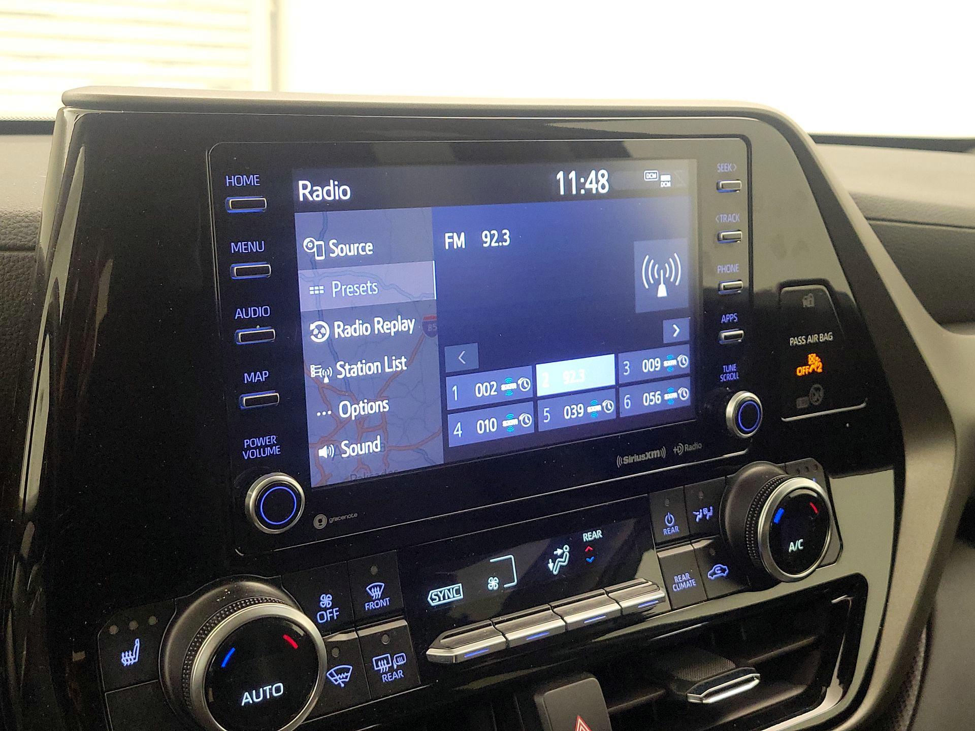 Thumbnail: 2021 Toyota Highlander - 16