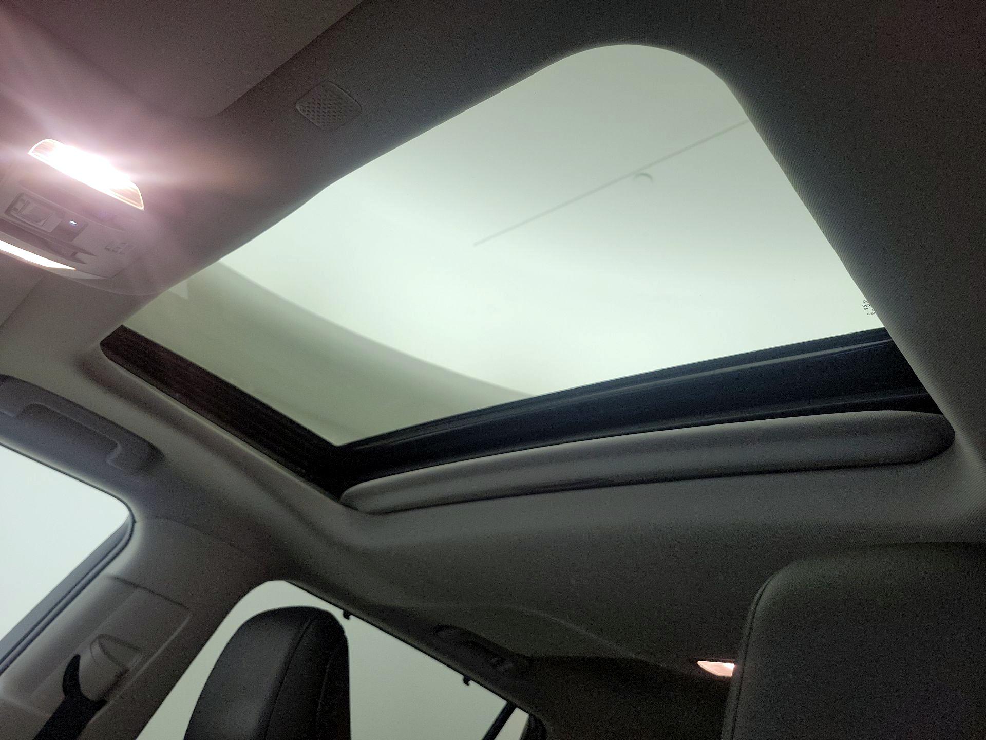 Thumbnail: 2021 Toyota Highlander - 20