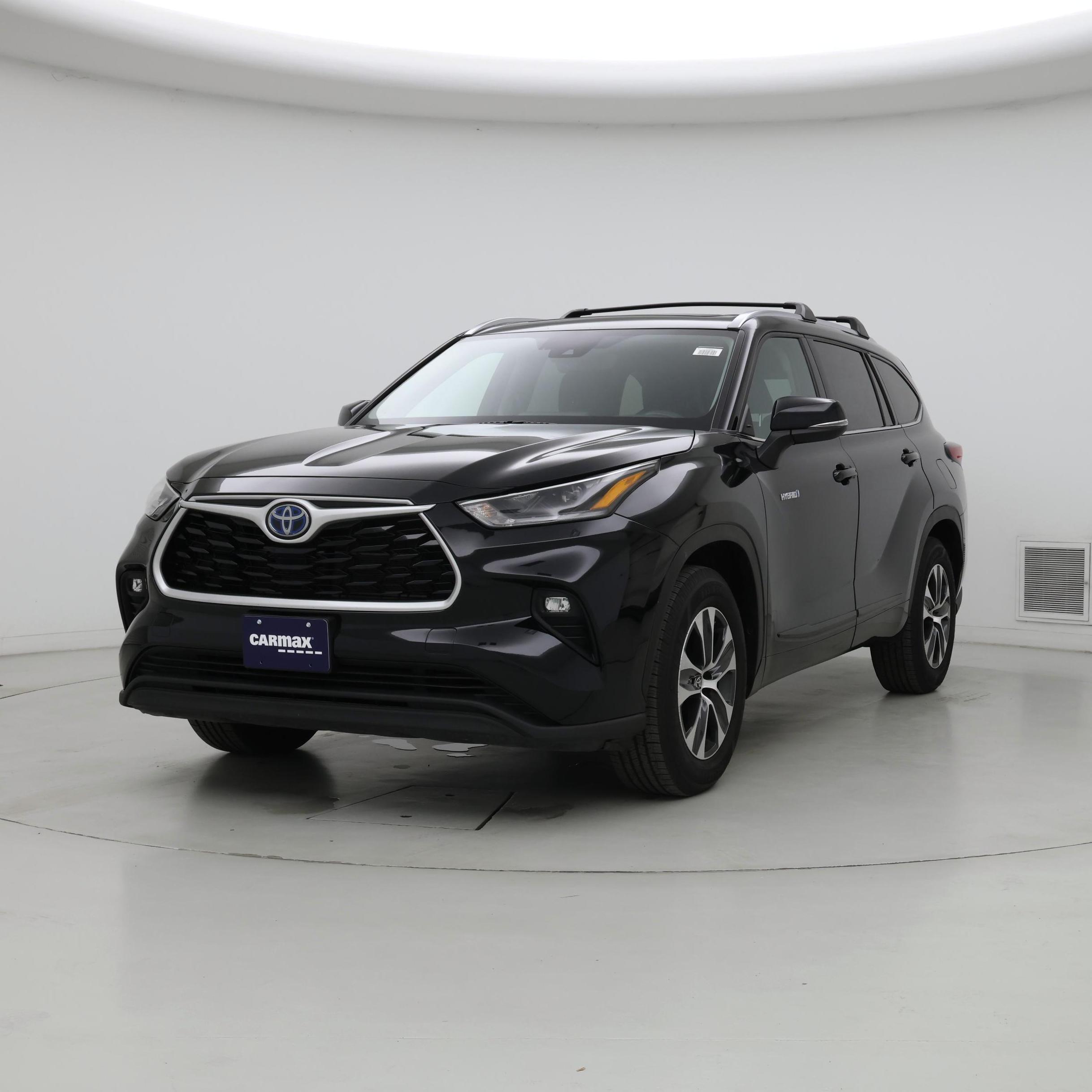 Thumbnail: 2021 Toyota Highlander - 4