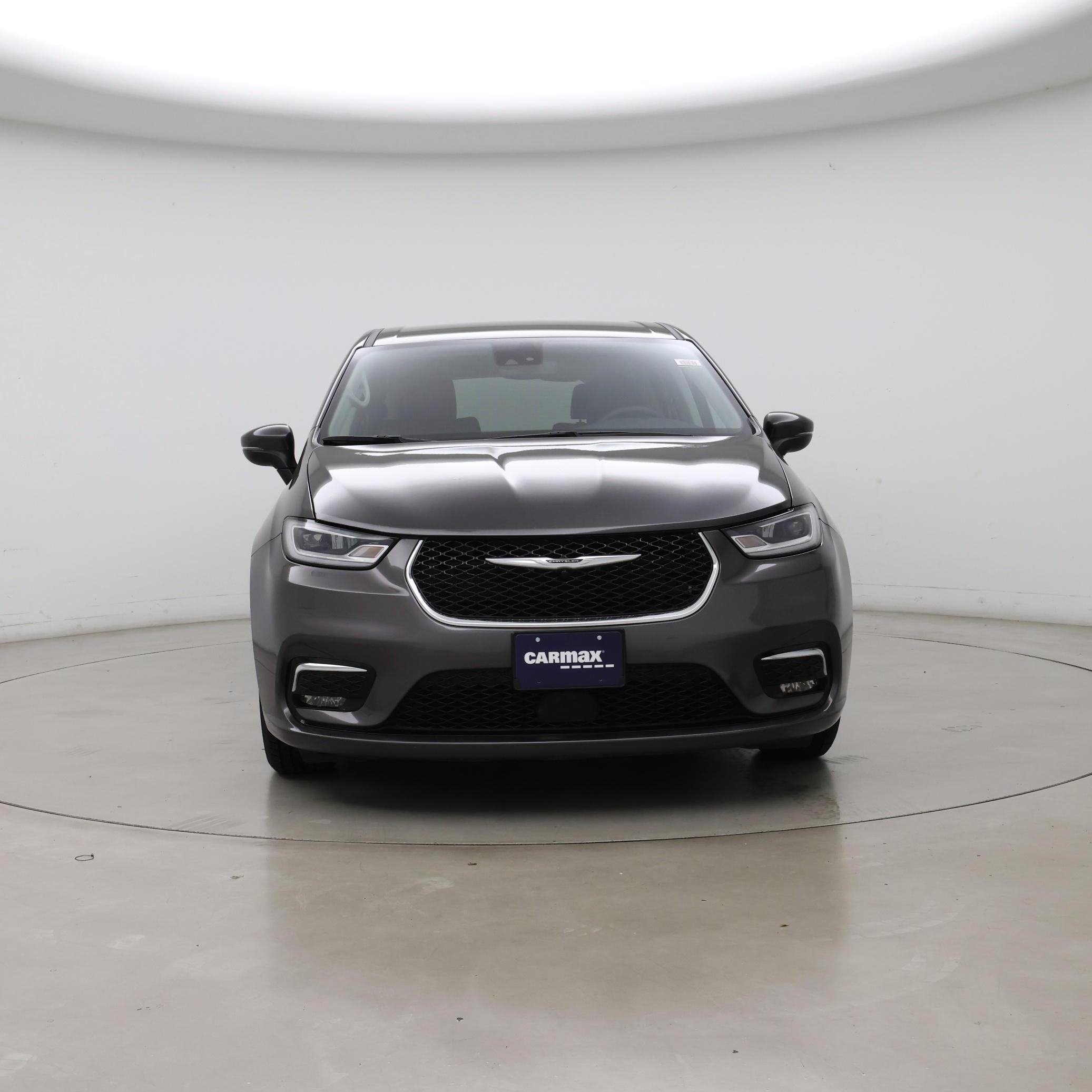 Thumbnail: 2023 Chrysler Pacifica - 5