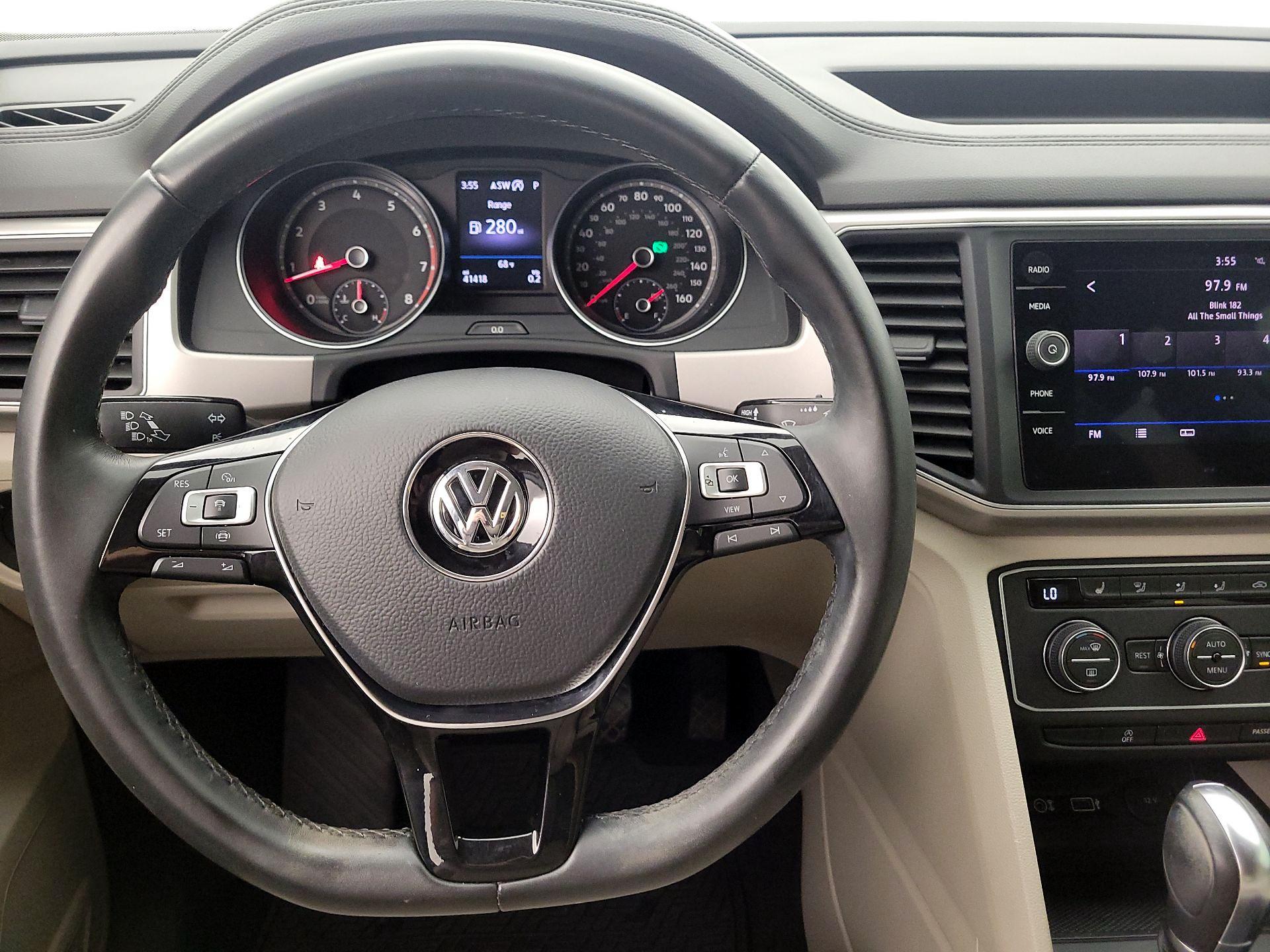 Thumbnail: 2019 Volkswagen Atlas - 10