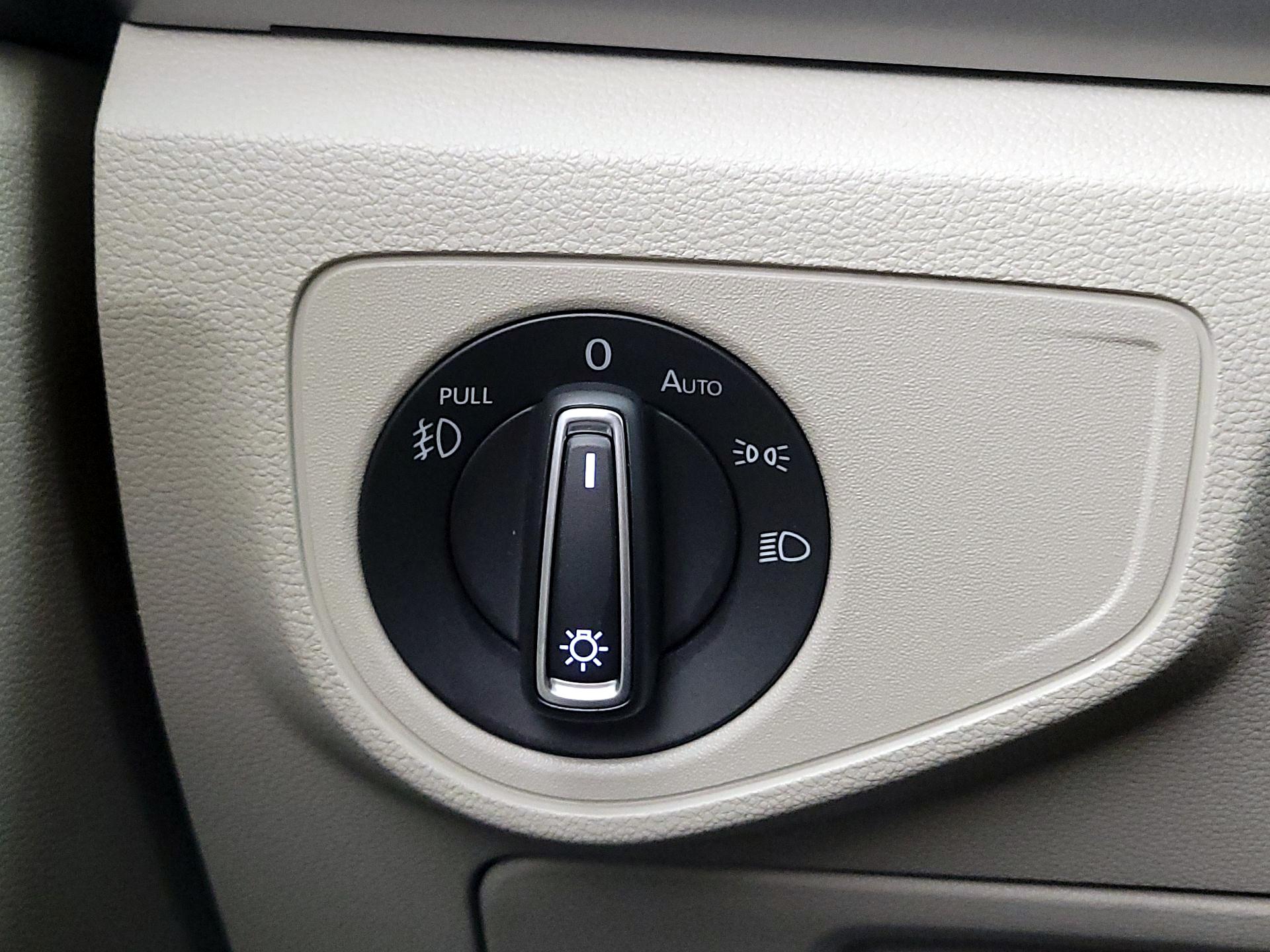 Thumbnail: 2019 Volkswagen Atlas - 13