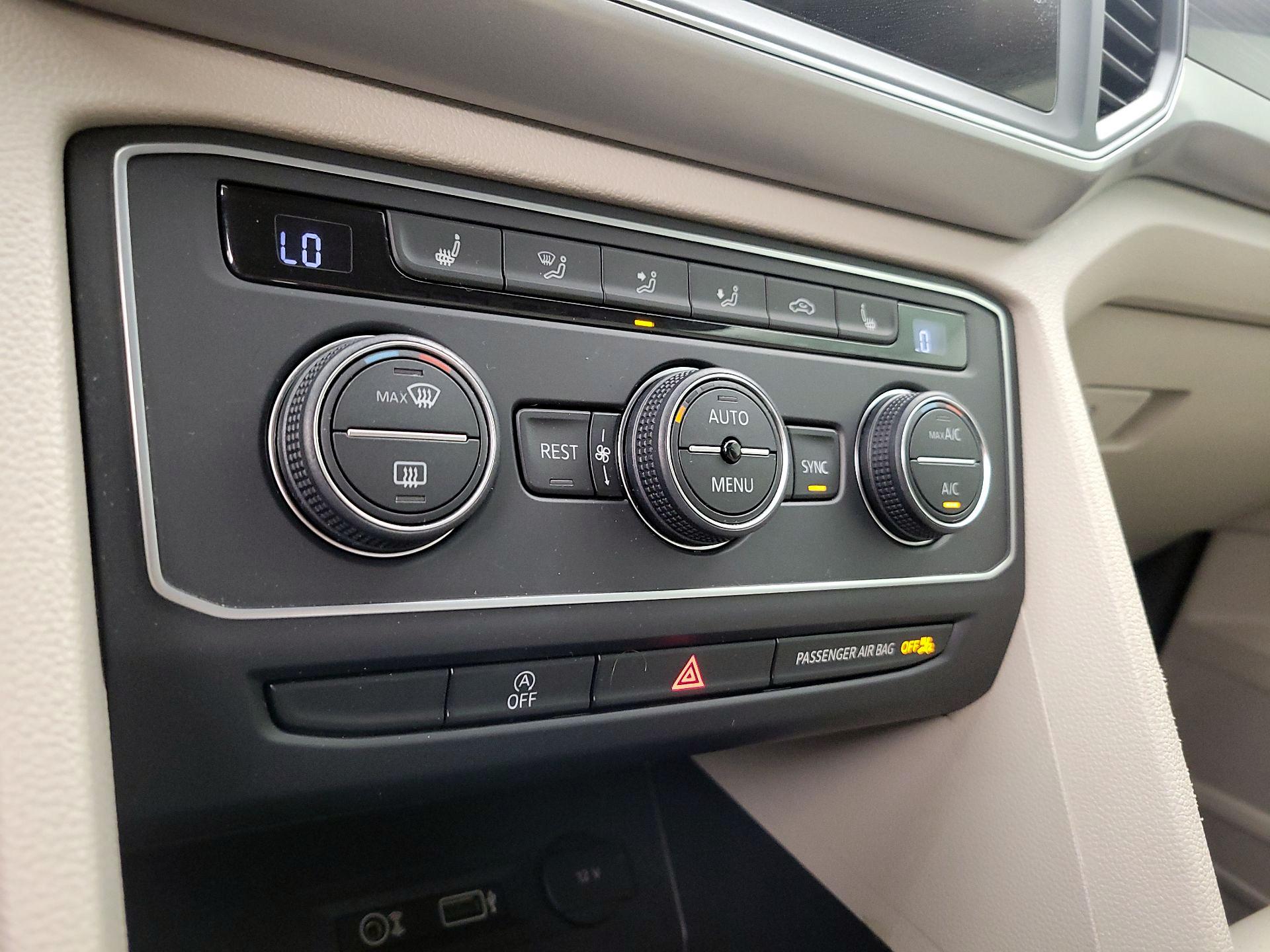 Thumbnail: 2019 Volkswagen Atlas - 16