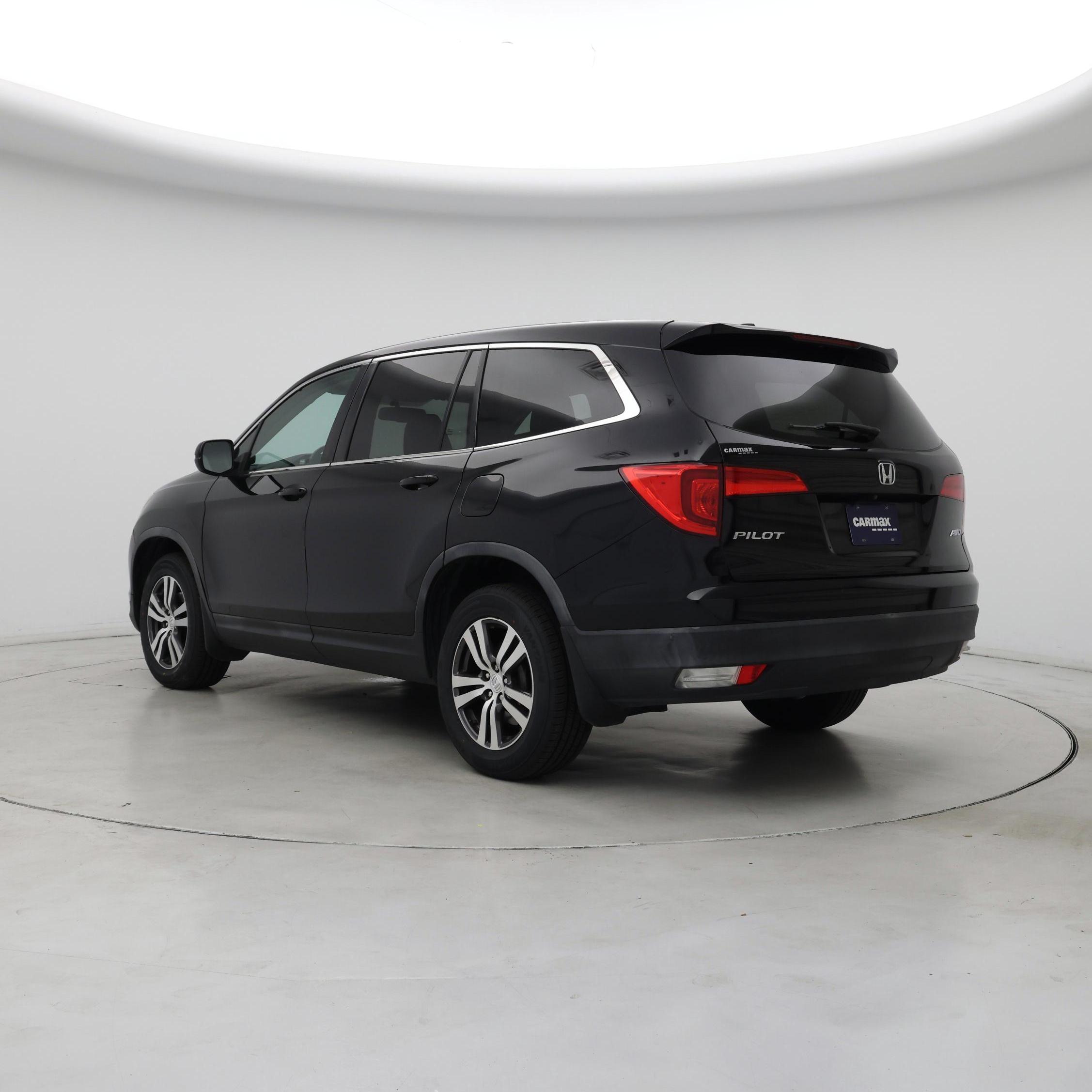 Thumbnail: 2017 Honda Pilot - 2