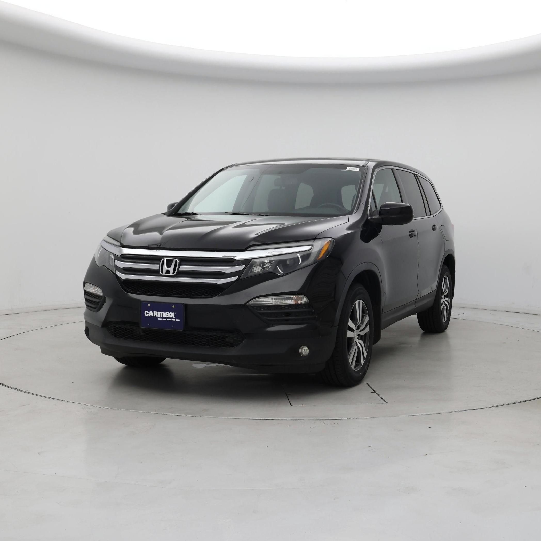 Thumbnail: 2017 Honda Pilot - 4