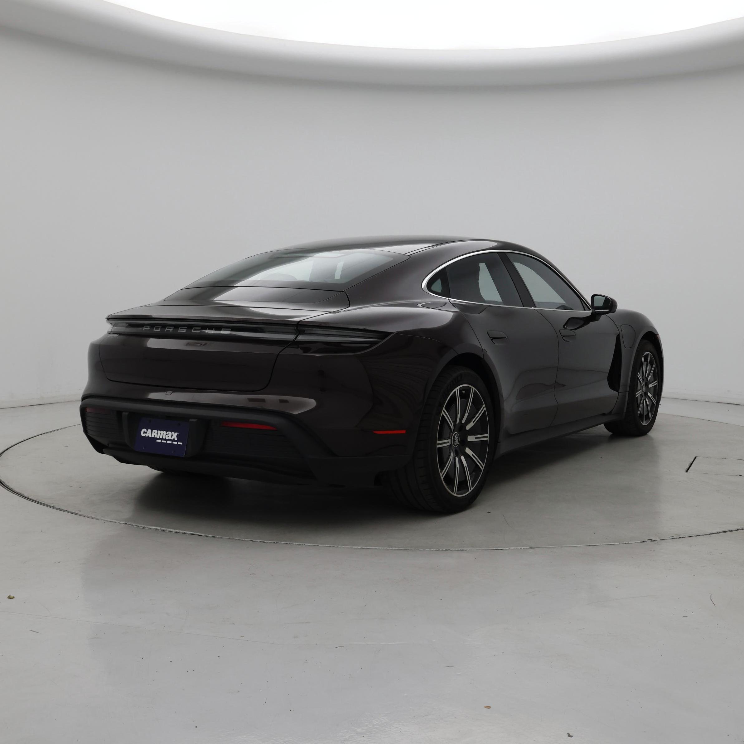 Thumbnail: 2021 Porsche Taycan - 8