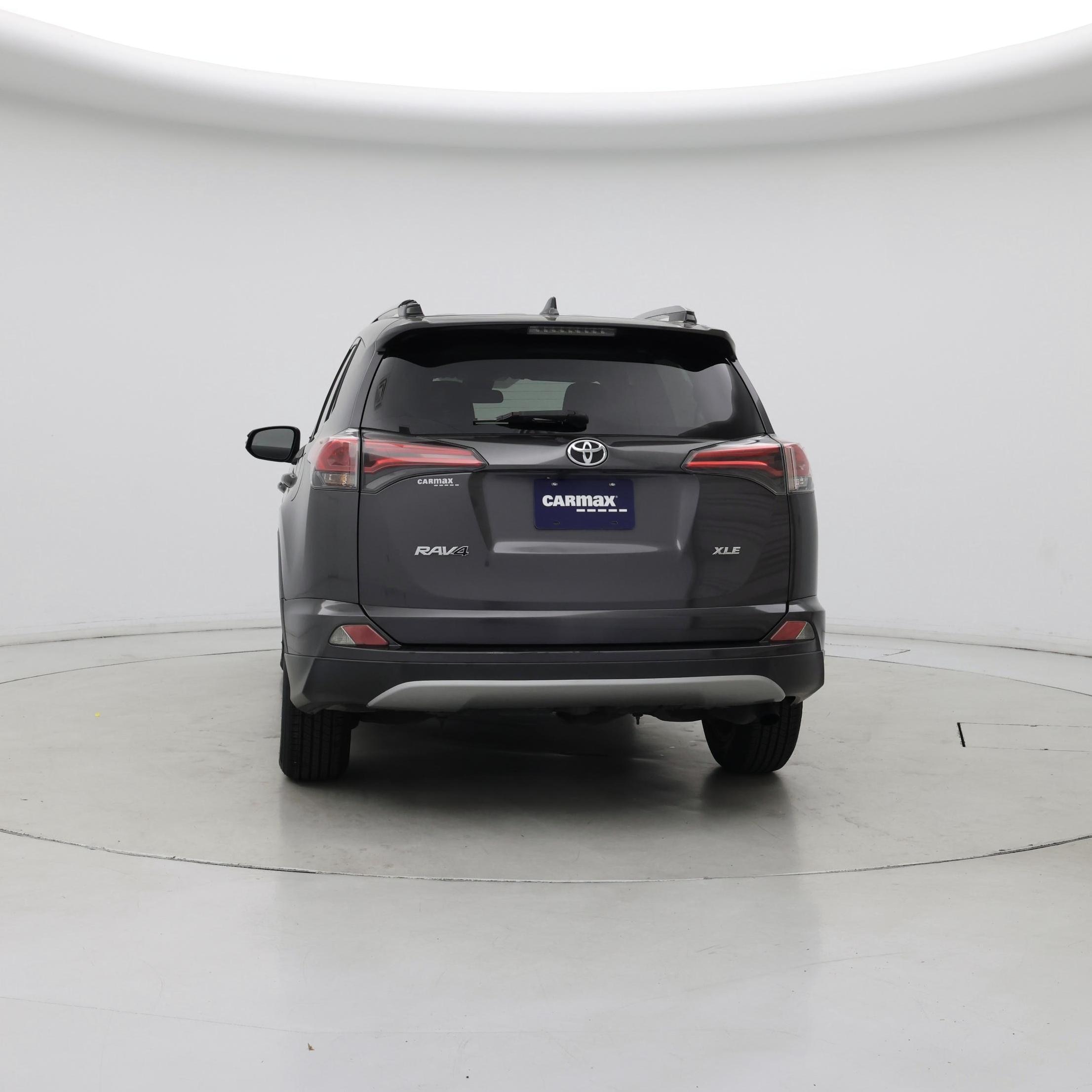 Thumbnail: 2018 Toyota RAV4 - 6