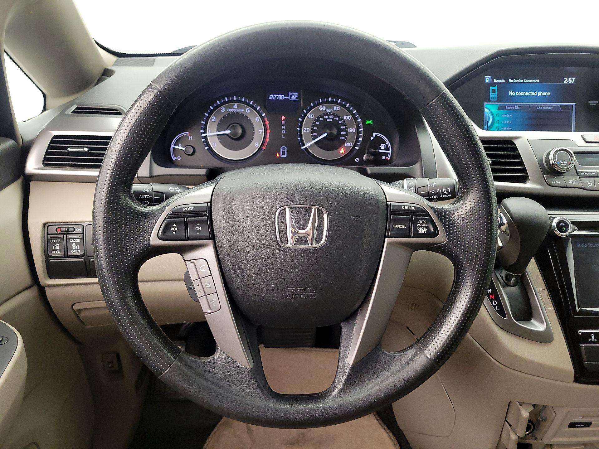 Thumbnail: 2016 Honda Odyssey - 10