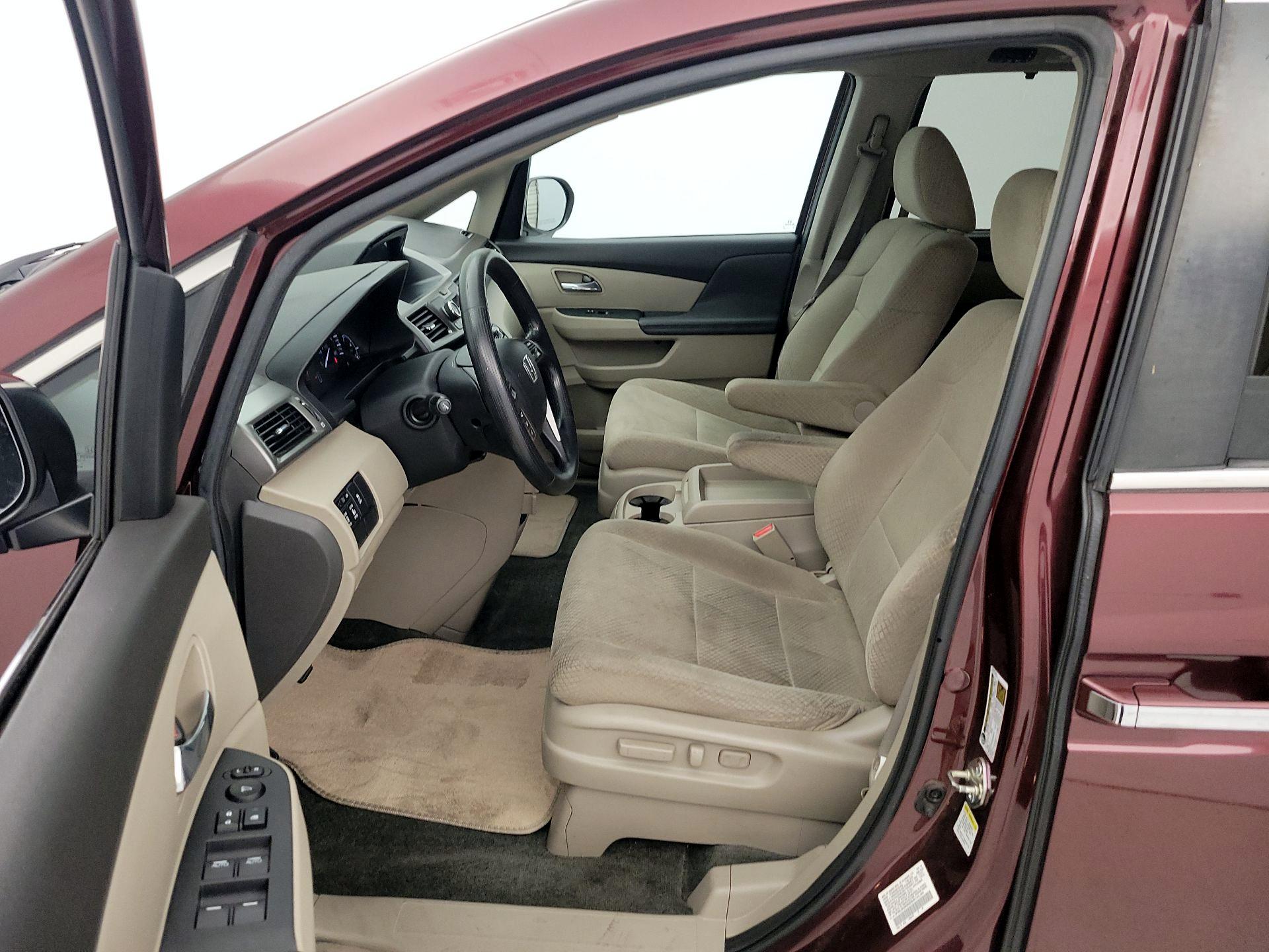 Thumbnail: 2016 Honda Odyssey - 11
