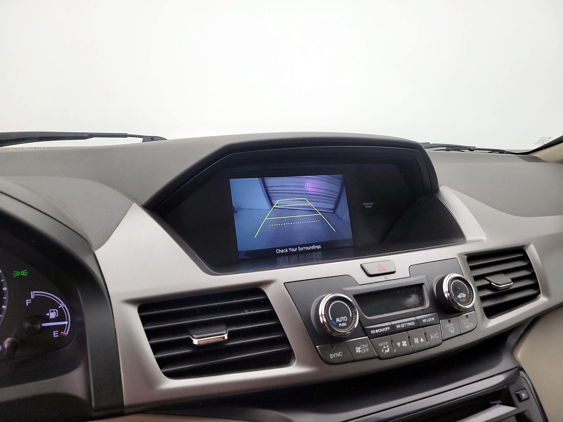 Thumbnail: 2016 Honda Odyssey - 14
