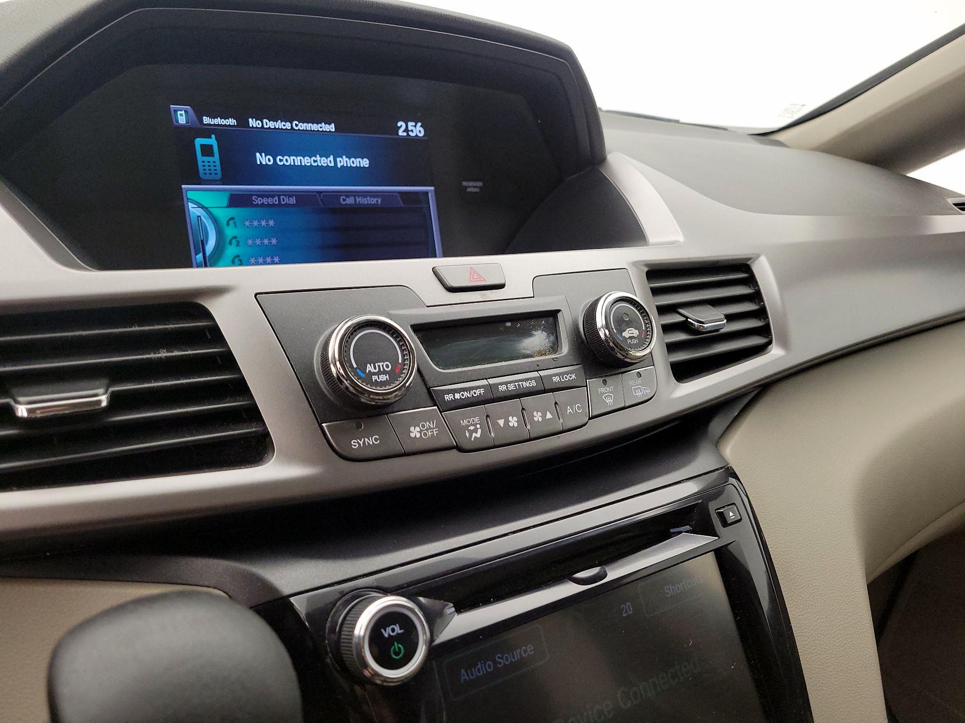 Thumbnail: 2016 Honda Odyssey - 16