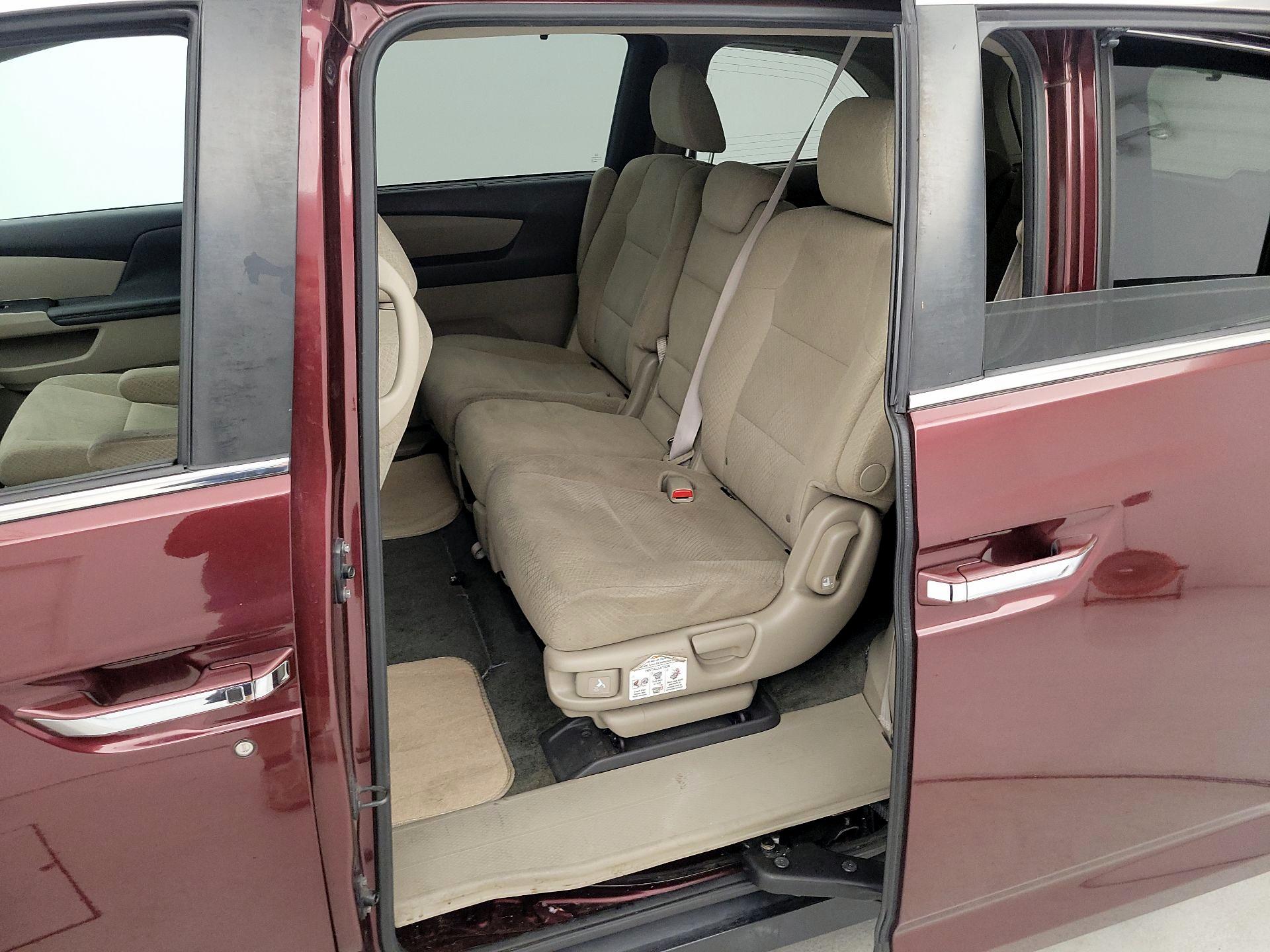 Thumbnail: 2016 Honda Odyssey - 19