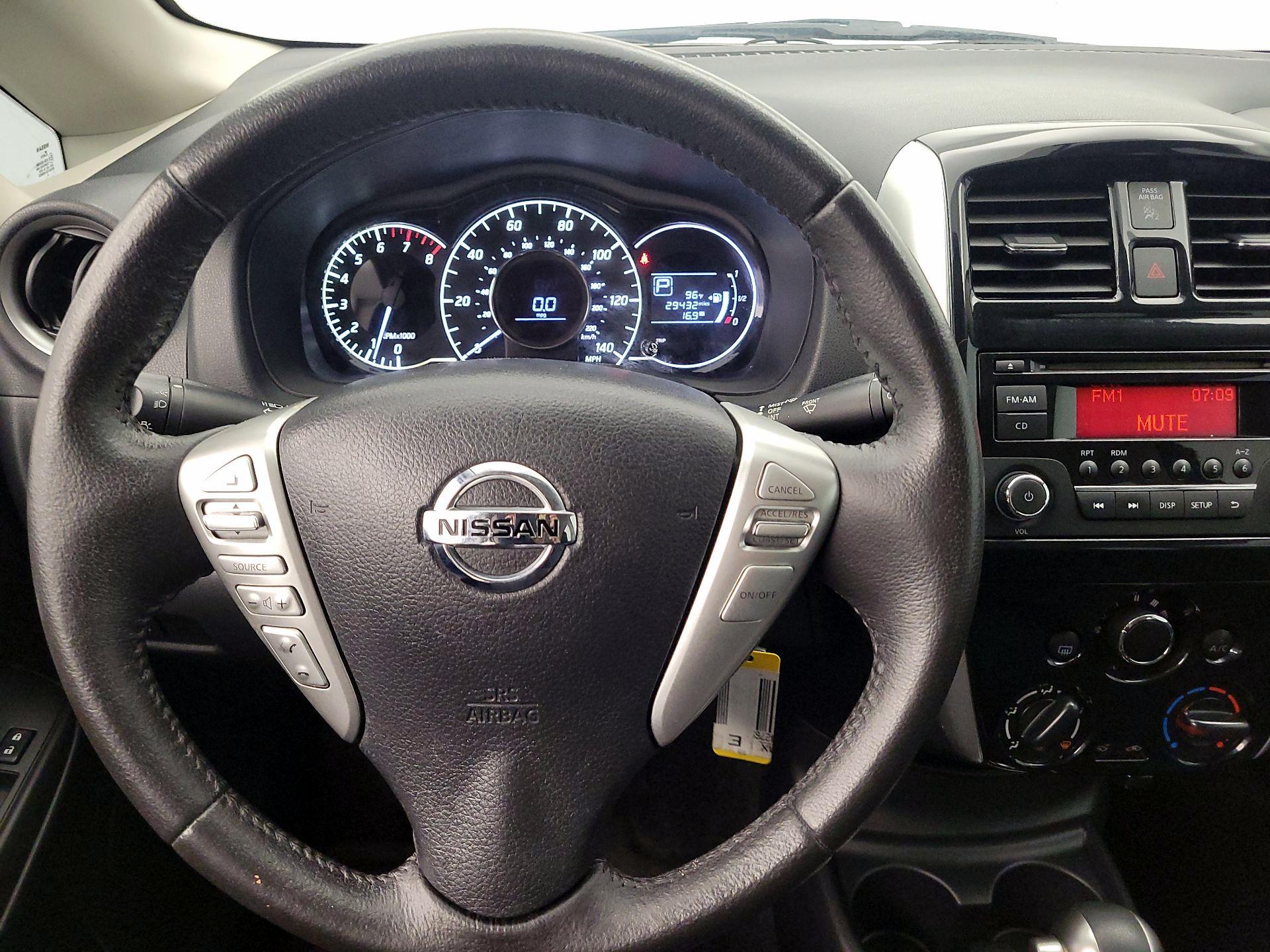 Thumbnail: 2015 Nissan Versa Note - 10