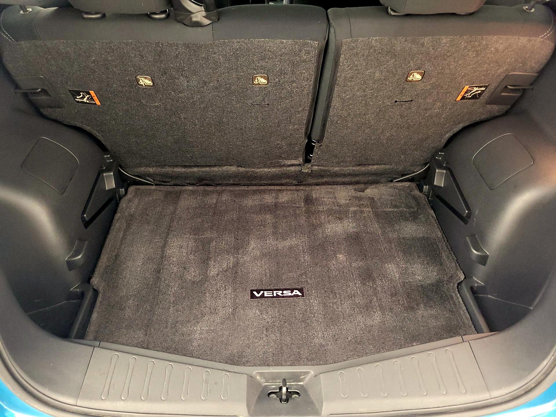 Thumbnail: 2015 Nissan Versa Note - 19
